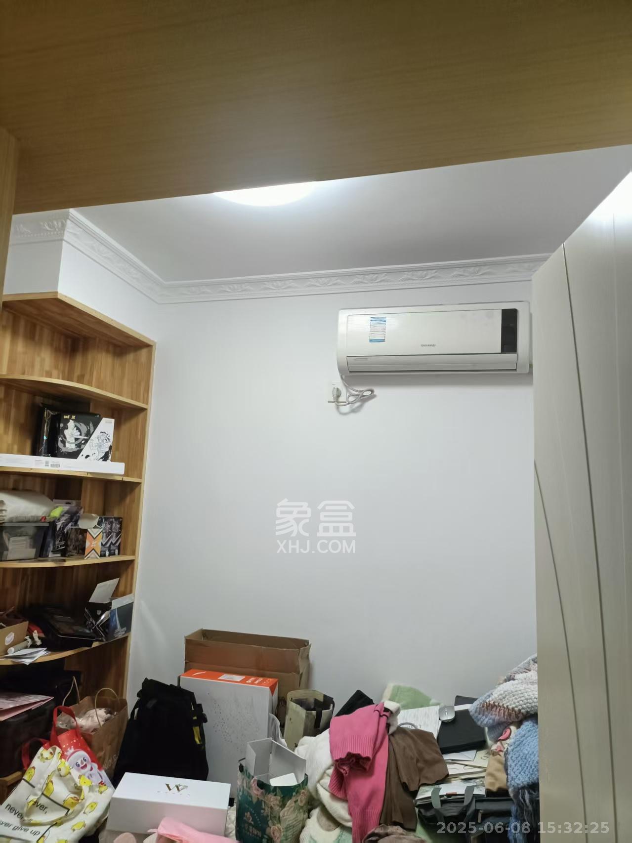 保利麓谷林语C区  3室2厅1卫   2700.00元/月室内图