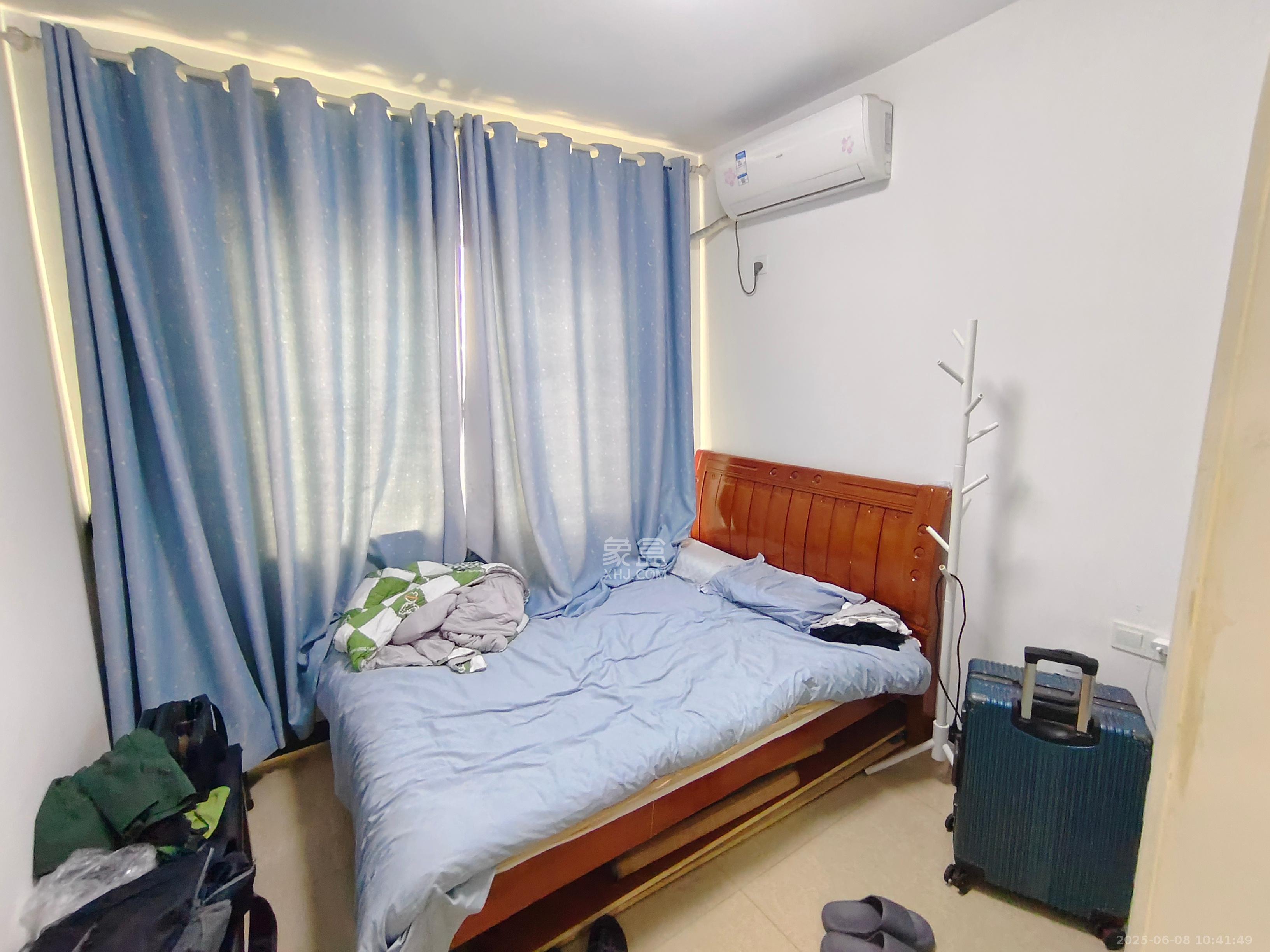 钰龙天下二期（钰龙佳园）  4室2厅2卫   2600.00元/月室内图