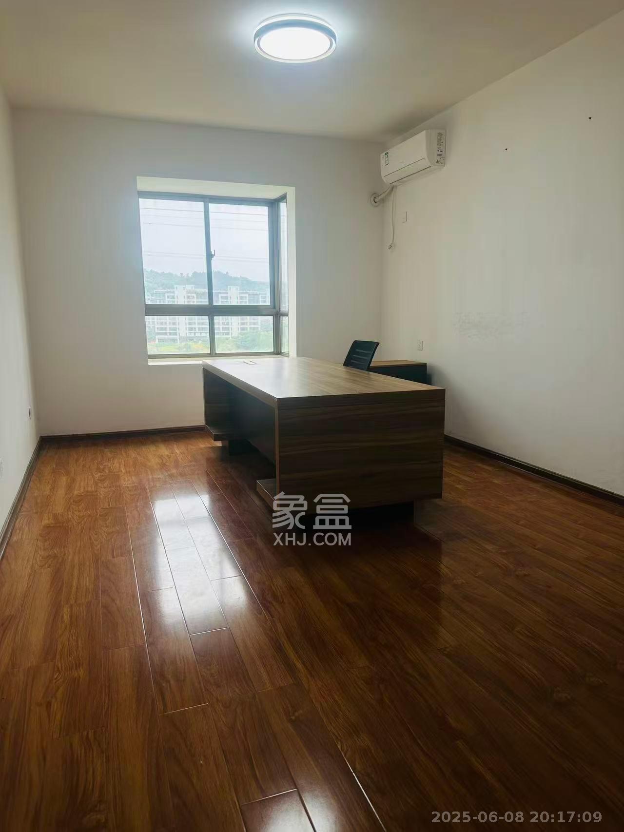 中天瑞景  5室2厅1卫    3500.0元/月 中天瑞景  5室2厅1卫    3500.0元/月室内图