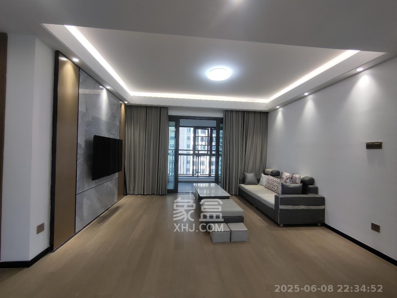 润和滨江府  4室2厅2卫    2500.0元/月 润和滨江府  4室2厅2卫    2500.0元/月