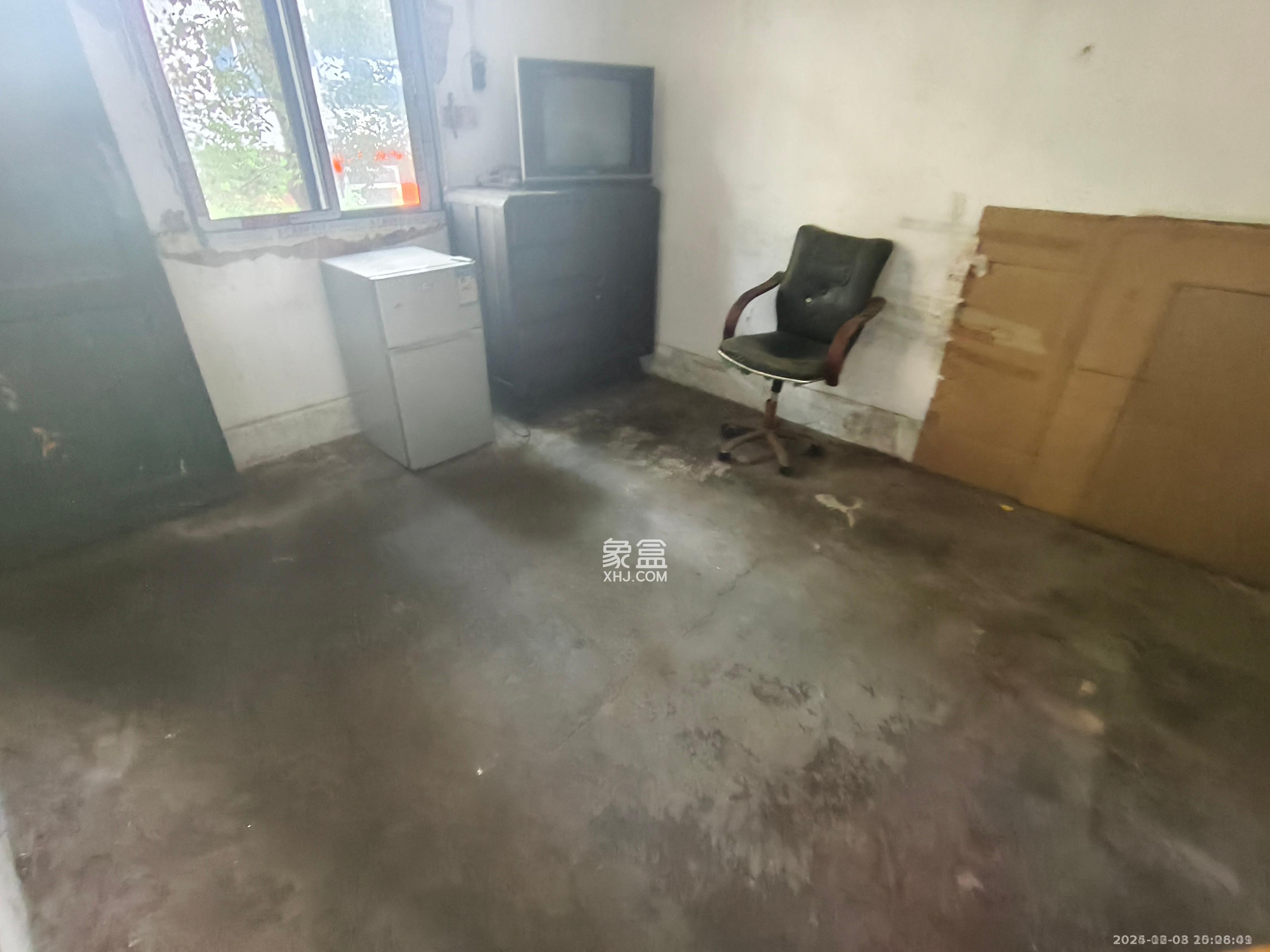向韶村  1室1厅1卫   1100.00元/月室内图