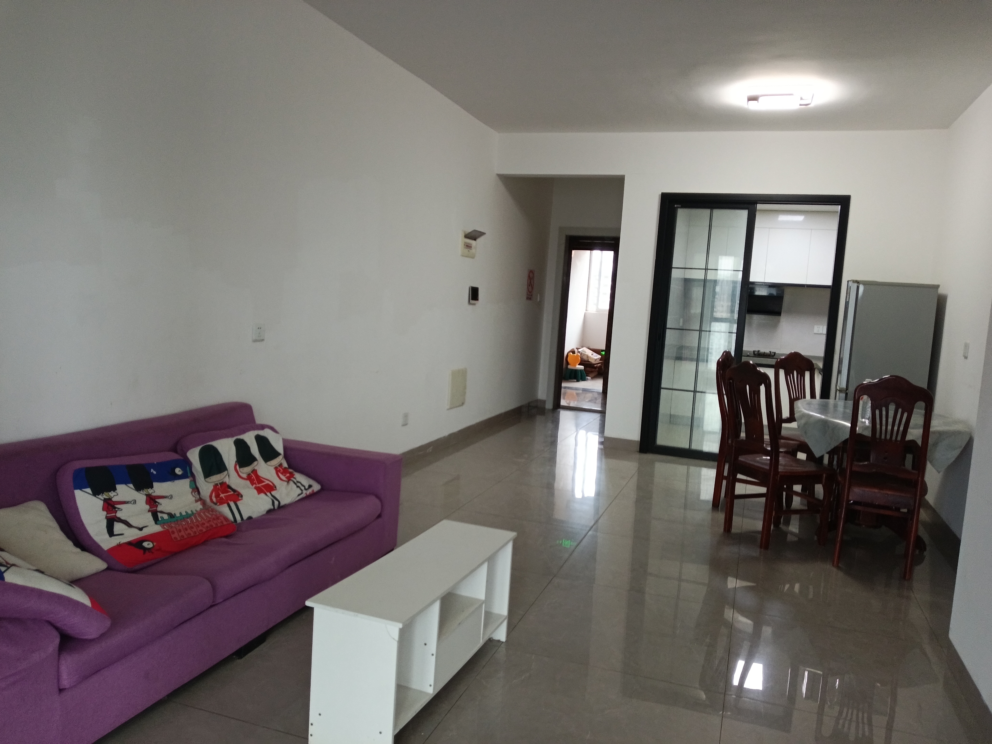 佳源罗马都市 2室1厅1卫 1350.0元/月 佳源罗马都市 2室1厅1卫 1350.0元/月室内图