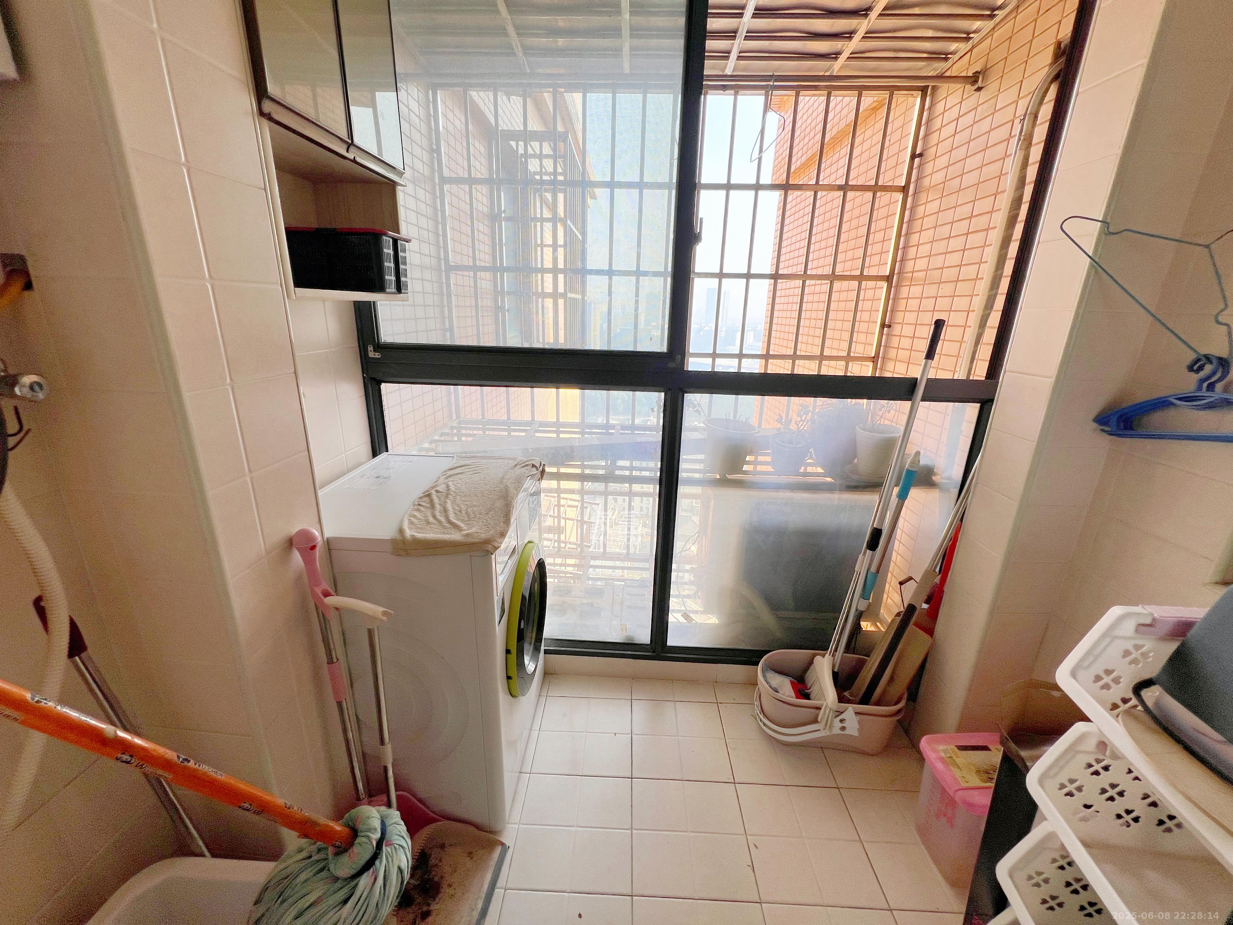 中城丽景香山园  2室2厅1卫    3000.0元/月室内图