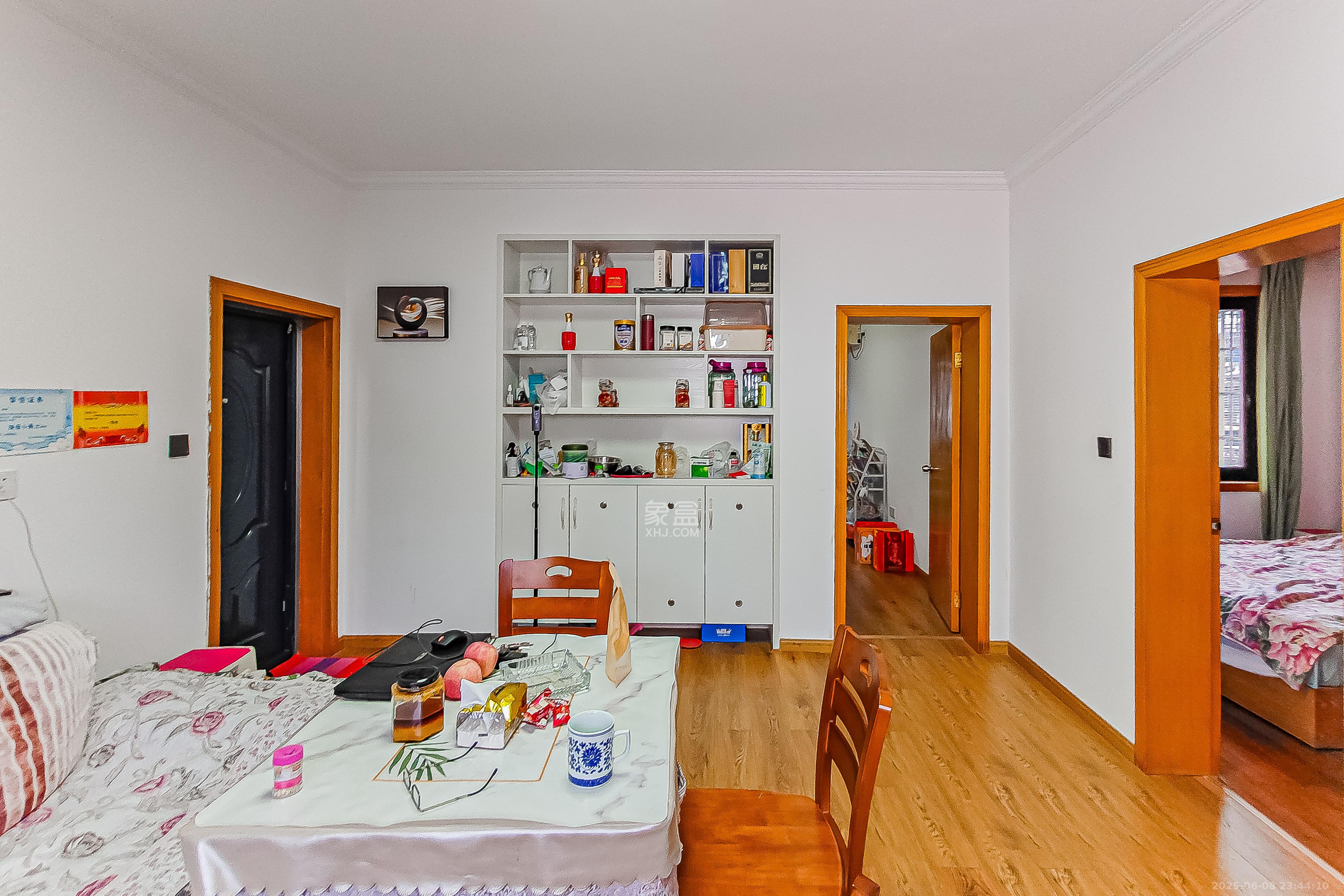 广济桥商务厅宿舍 2室2厅1卫 42.0万 广济桥商务厅宿舍 2室2厅1卫 42.0万客厅