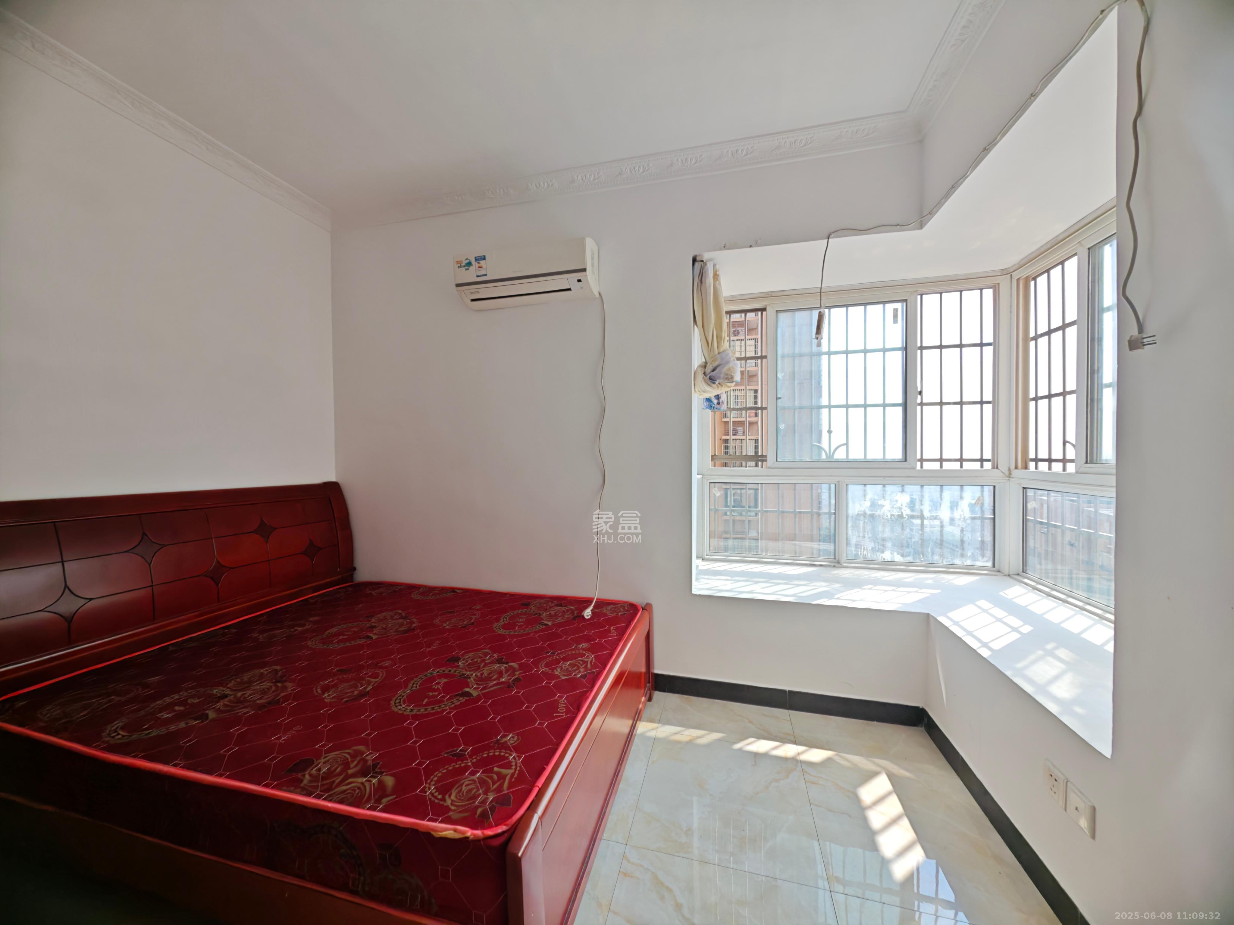 豪庭(江城豪庭) 2室2厅1卫 1500.0元/月 豪庭(江城豪庭) 2室2厅1卫 1500.0元/月室内图