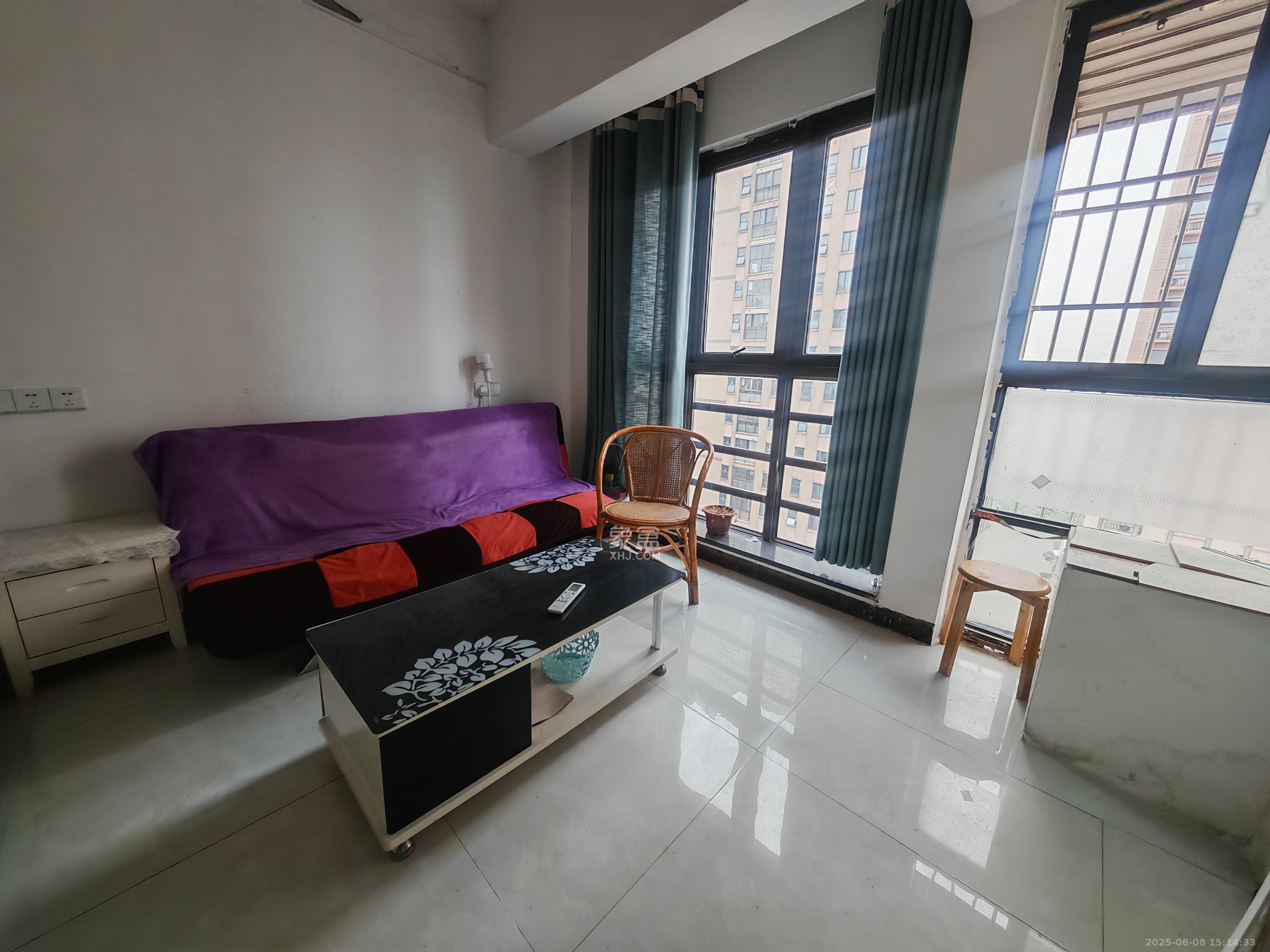 万象美域 1室1厅1卫 1300.0元/月 万象美域 1室1厅1卫 1300.0元/月室内图