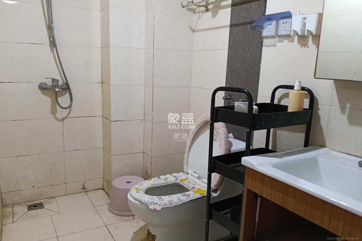 中信文化广场(中信新城二期)  2室1厅2卫    1600.0元/月 中信文化广场(中信新城二期)  2室1厅2卫    1600.0元/月室内图