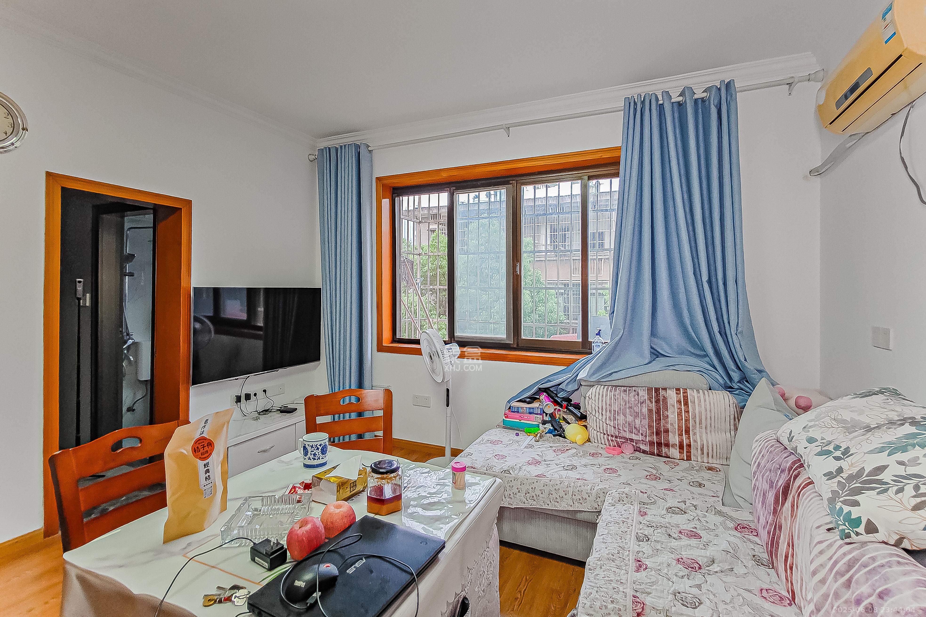 广济桥商务厅宿舍 2室2厅1卫 42.0万 广济桥商务厅宿舍 2室2厅1卫 42.0万客厅