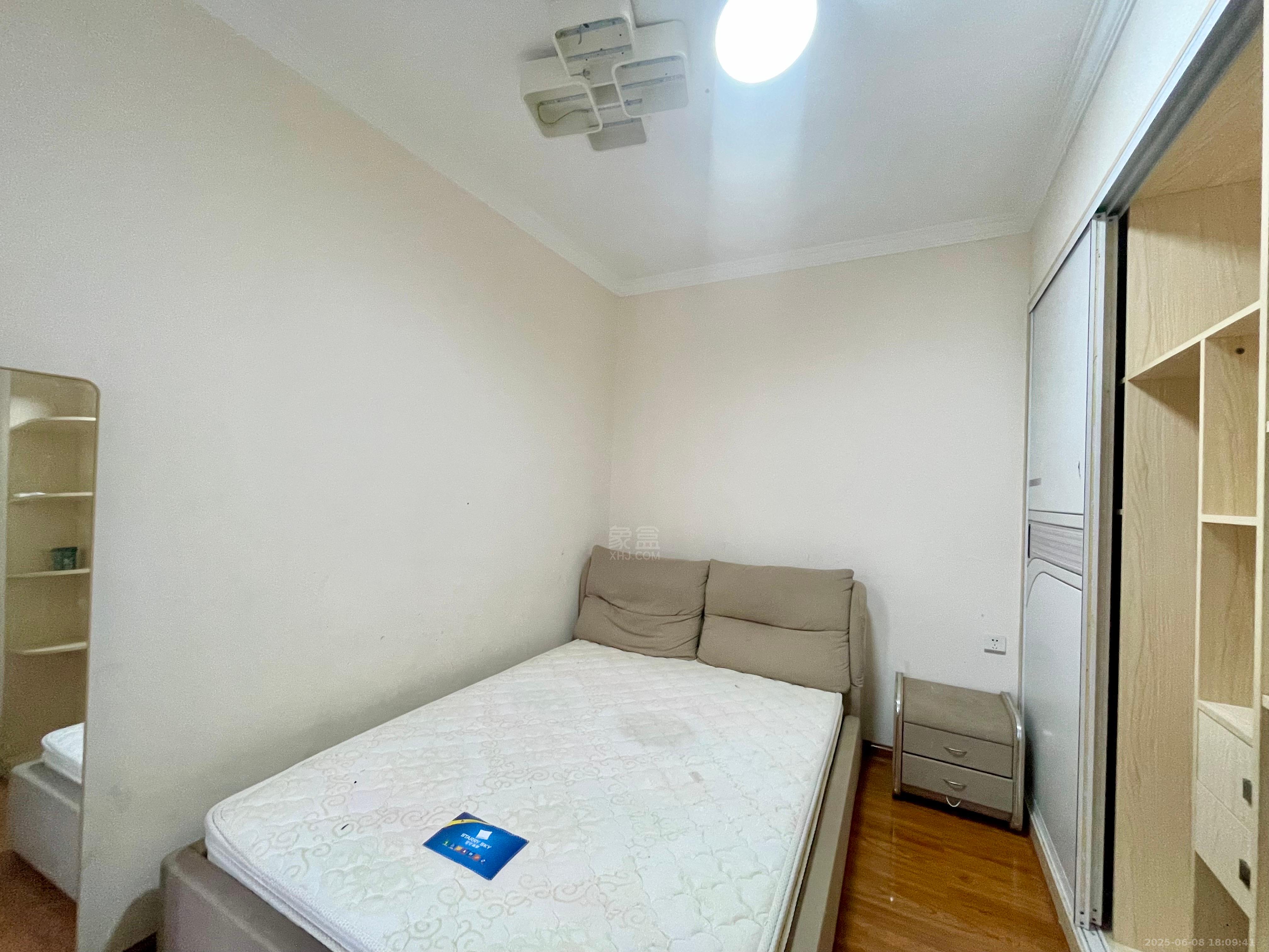 山水印象 2室2厅1卫 1600.0元/月 山水印象 2室2厅1卫 1600.0元/月室内图