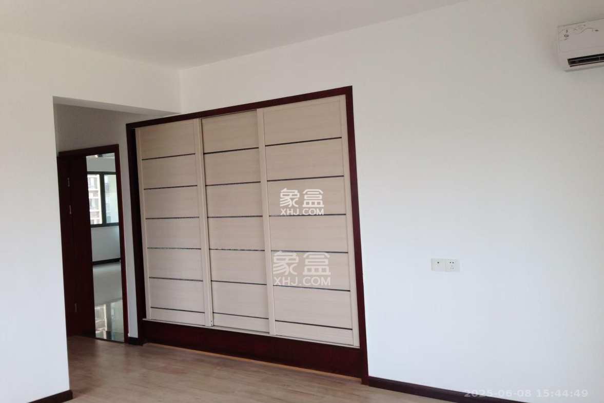 旭辉藏郡(藏郡、旭湘华府) 3室2厅2卫 3500.0元/月 旭辉藏郡(藏郡、旭湘华府) 3室2厅2卫 3500.0元/月室内图