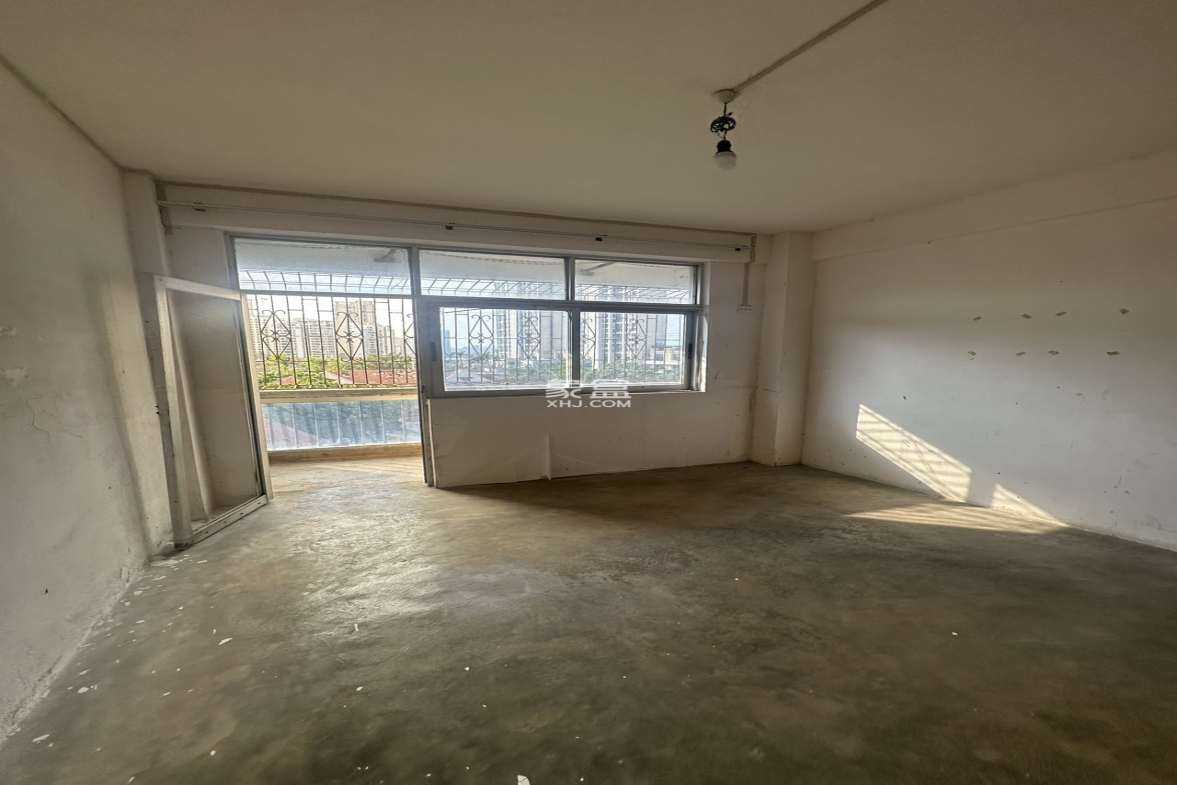 颐远山庄(文明东路)  3室2厅1卫    75.0万 颐远山庄(文明东路)  3室2厅1卫    75.0万室内图