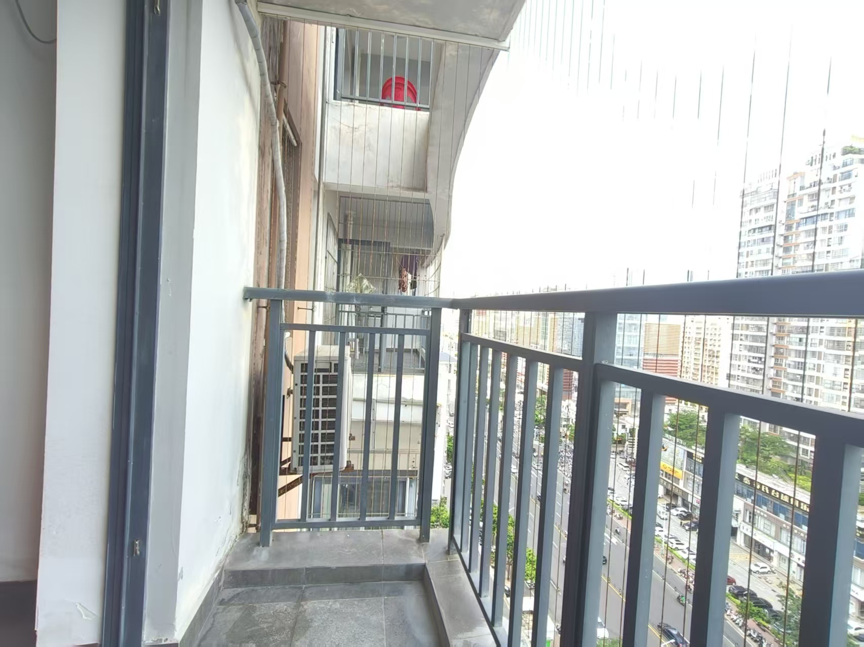 椰岛广场  1室1厅1卫    1700.0元/月室内图