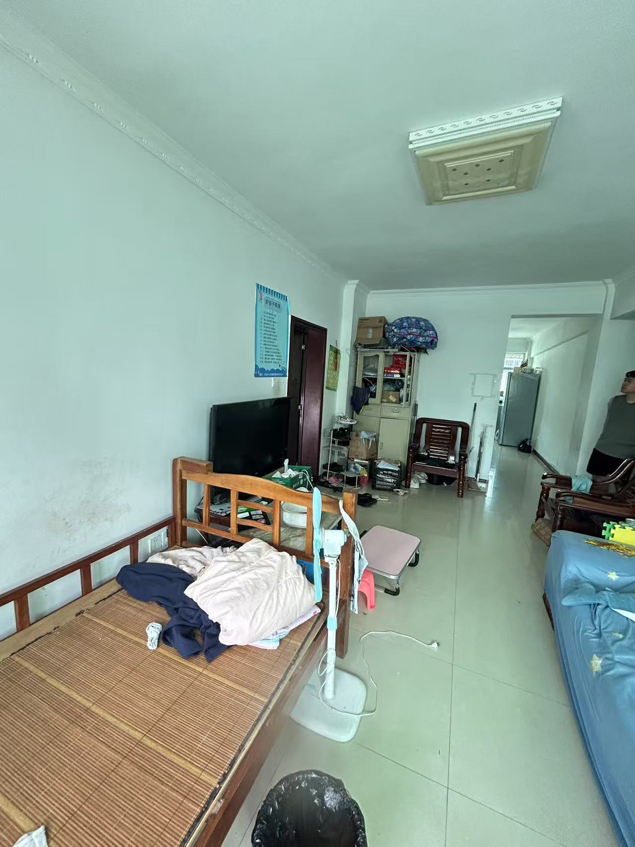 民贸大厦 3室2厅1卫 2000.0元/月 民贸大厦 3室2厅1卫 2000.0元/月室内图