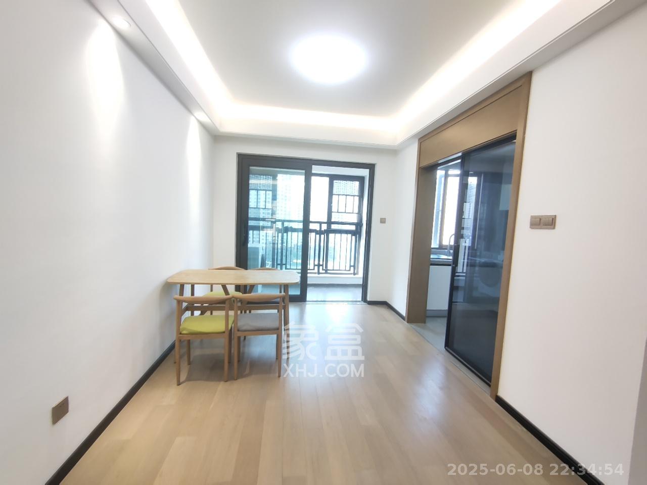 润和滨江府 4室2厅2卫 2500.0元/月 润和滨江府 4室2厅2卫 2500.0元/月室内图