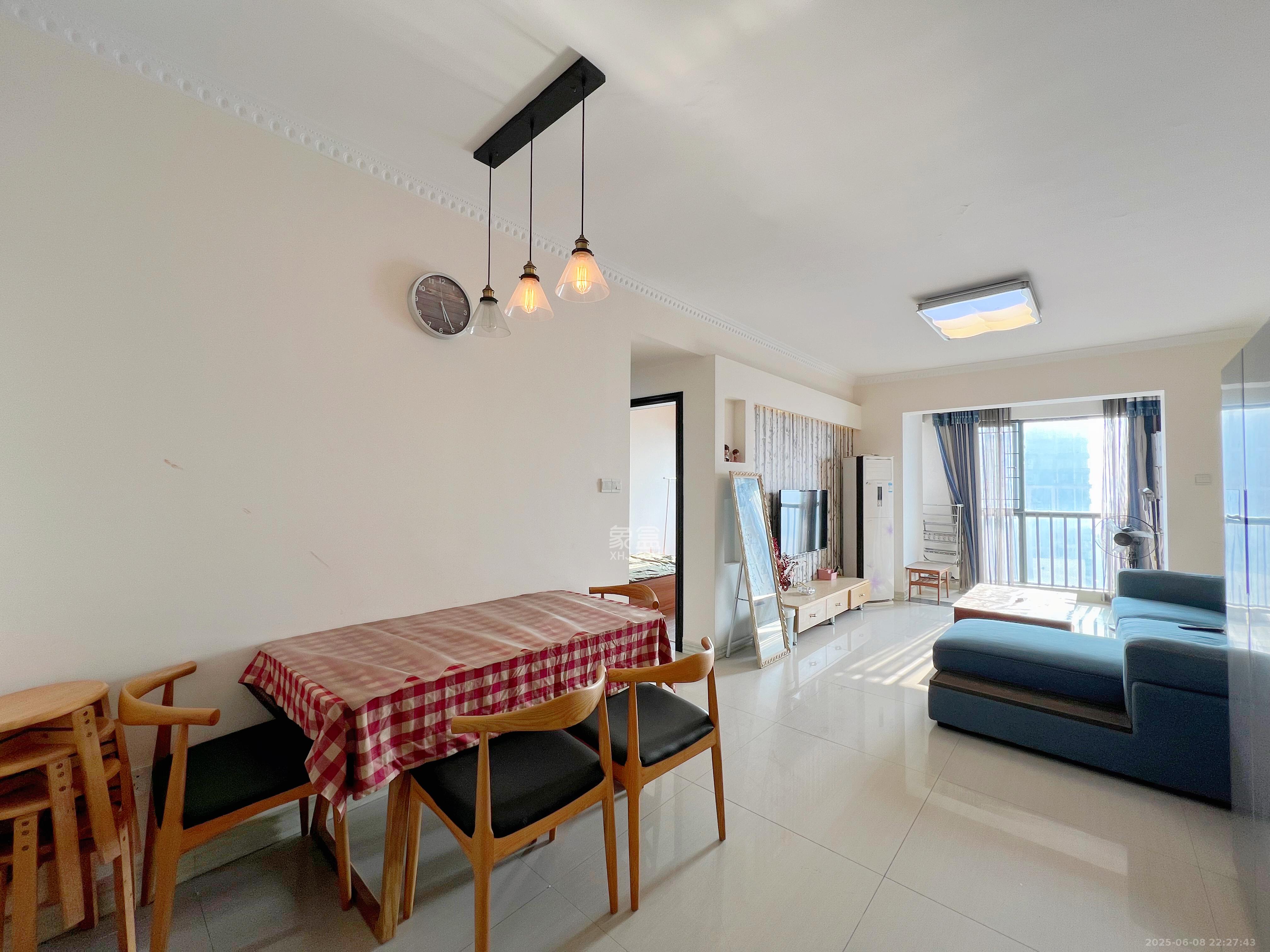 中城丽景香山园 2室2厅1卫 3000.0元/月 中城丽景香山园 2室2厅1卫 3000.0元/月室内图