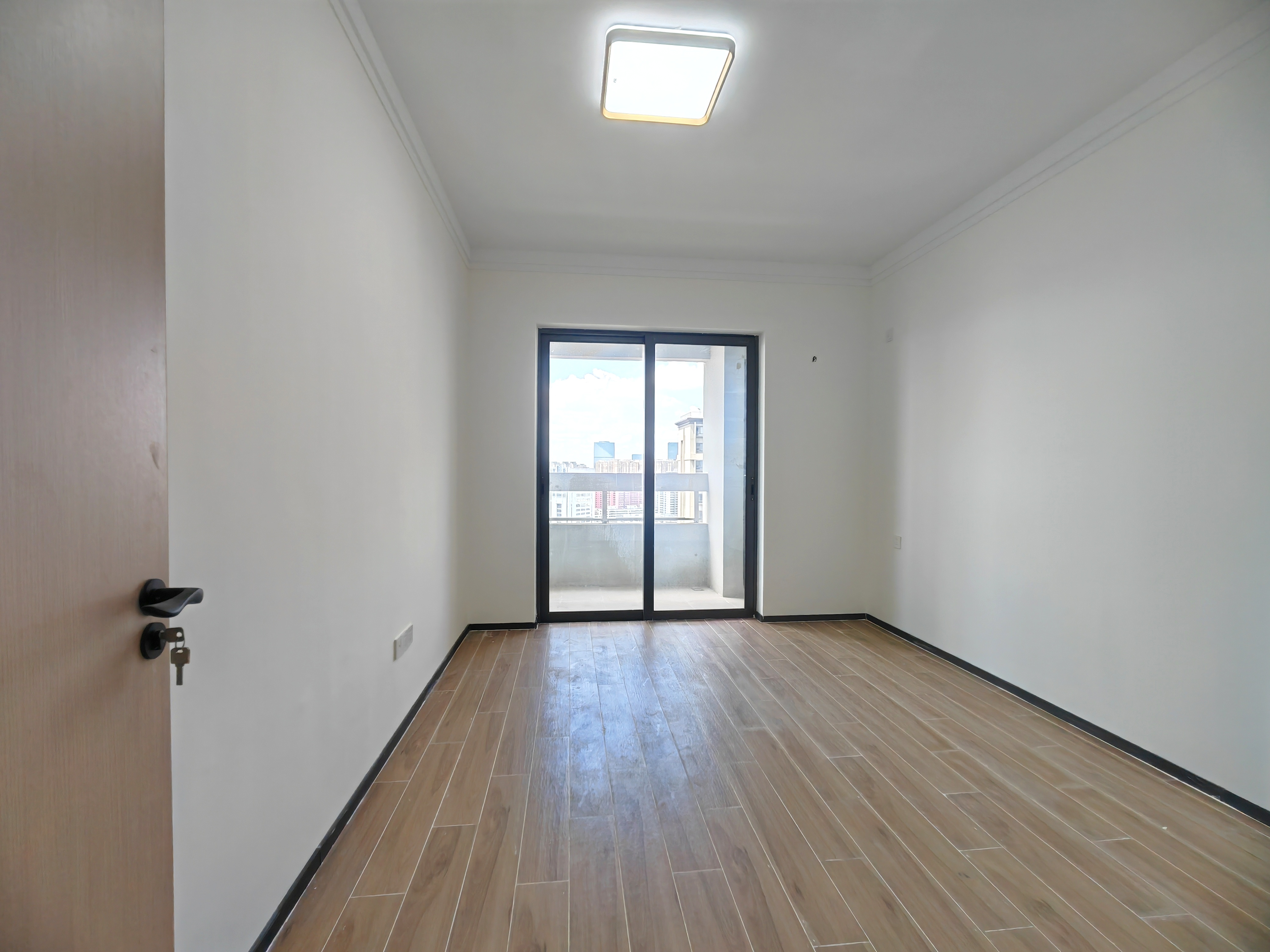 海府大院(海府路41号) 4室2厅2卫 5500.0元/月 海府大院(海府路41号) 4室2厅2卫 5500.0元/月室内图