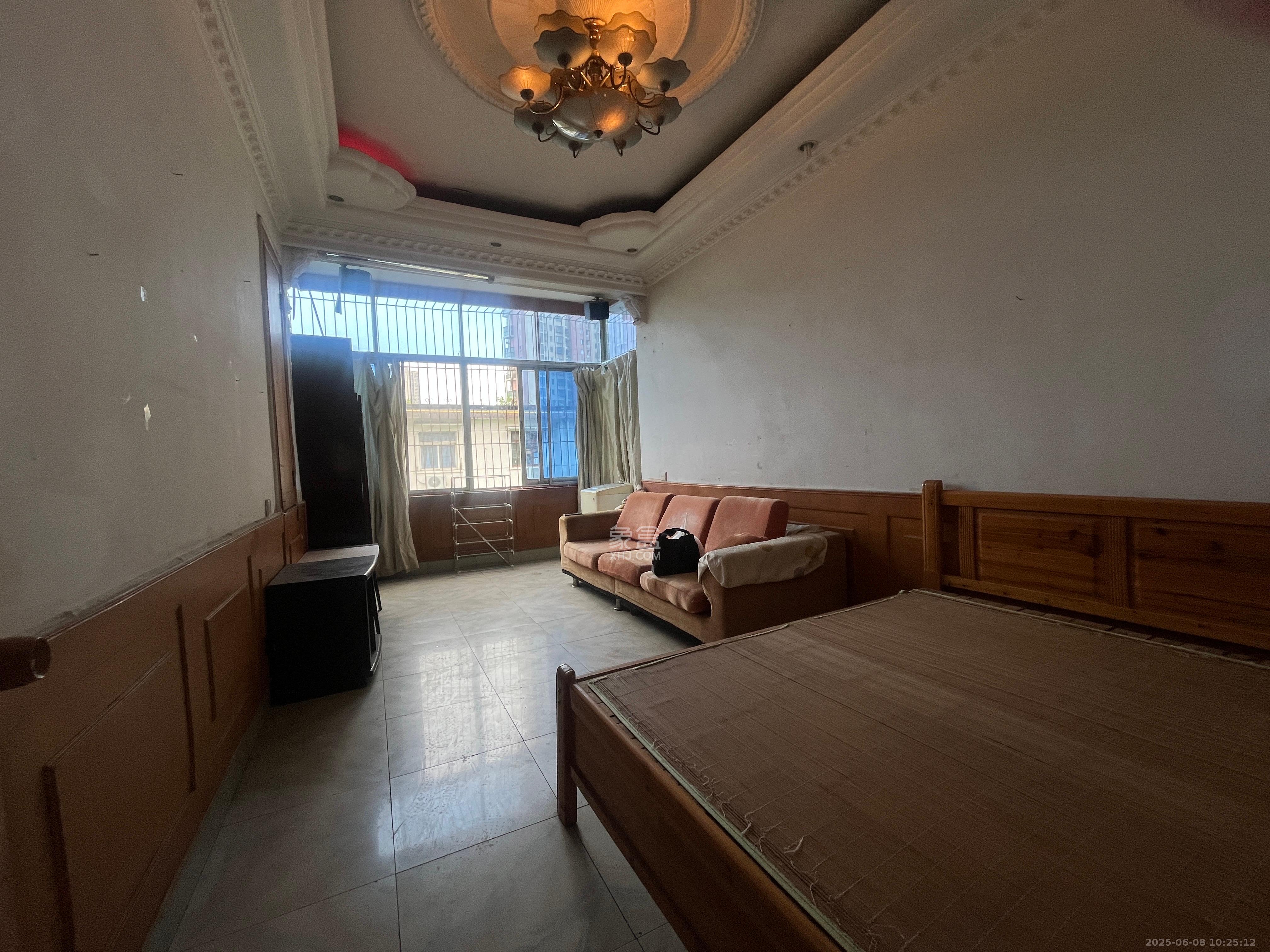 长重机械厂宿舍 2室1厅1卫 900.0元/月 长重机械厂宿舍 2室1厅1卫 900.0元/月室内图