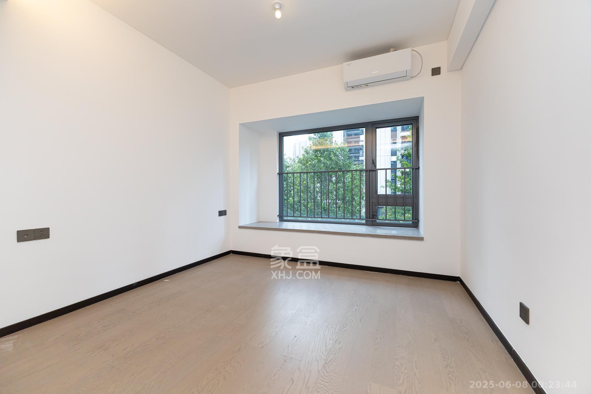 时代倾城汀蓝(时代倾城六期) 3室2厅3卫 179.0万 时代倾城汀蓝(时代倾城六期) 3室2厅3卫 179.0万卧室