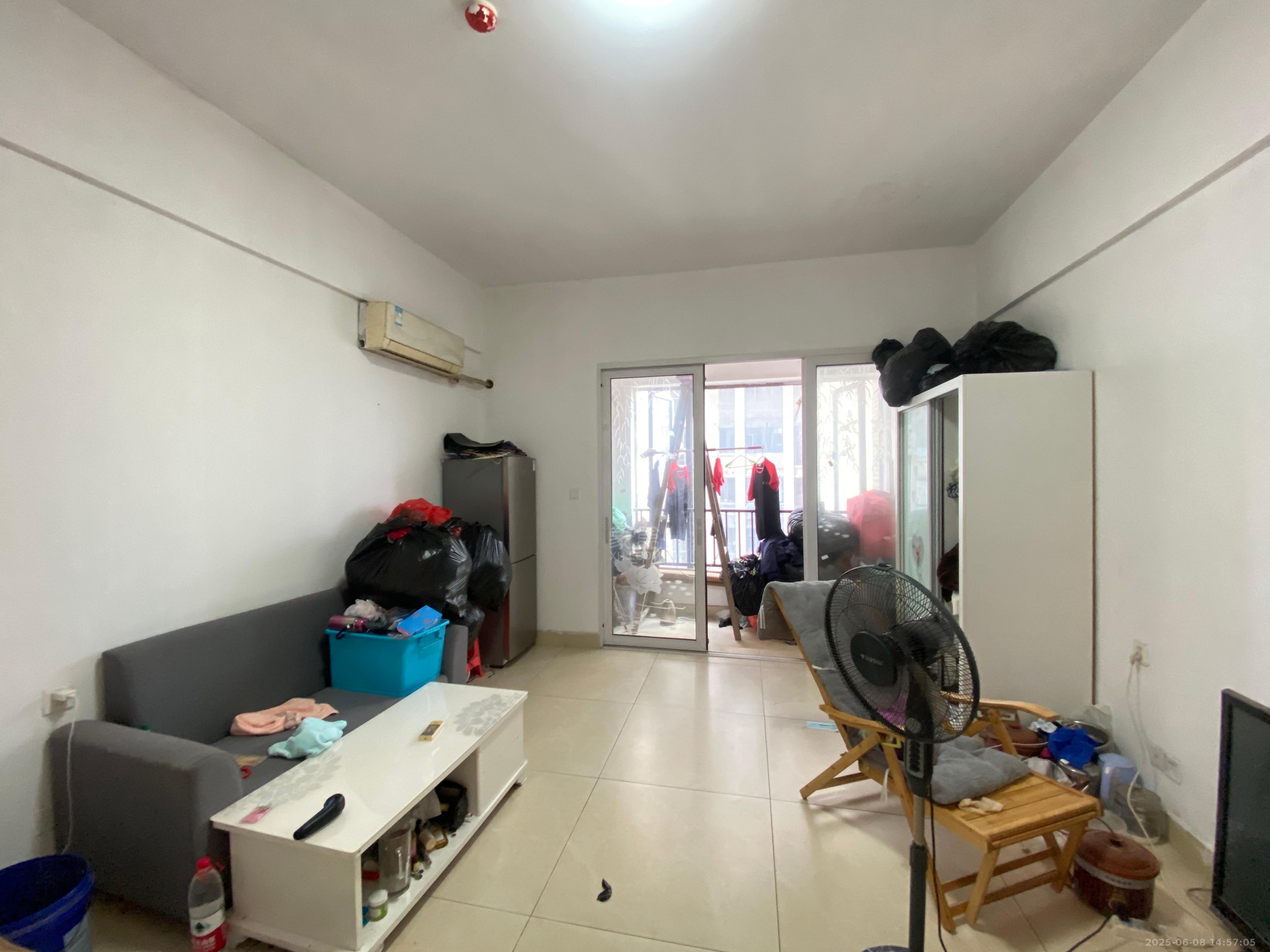 中泰财富湘江 1室1厅1卫 1100.0元/月 中泰财富湘江 1室1厅1卫 1100.0元/月室内图