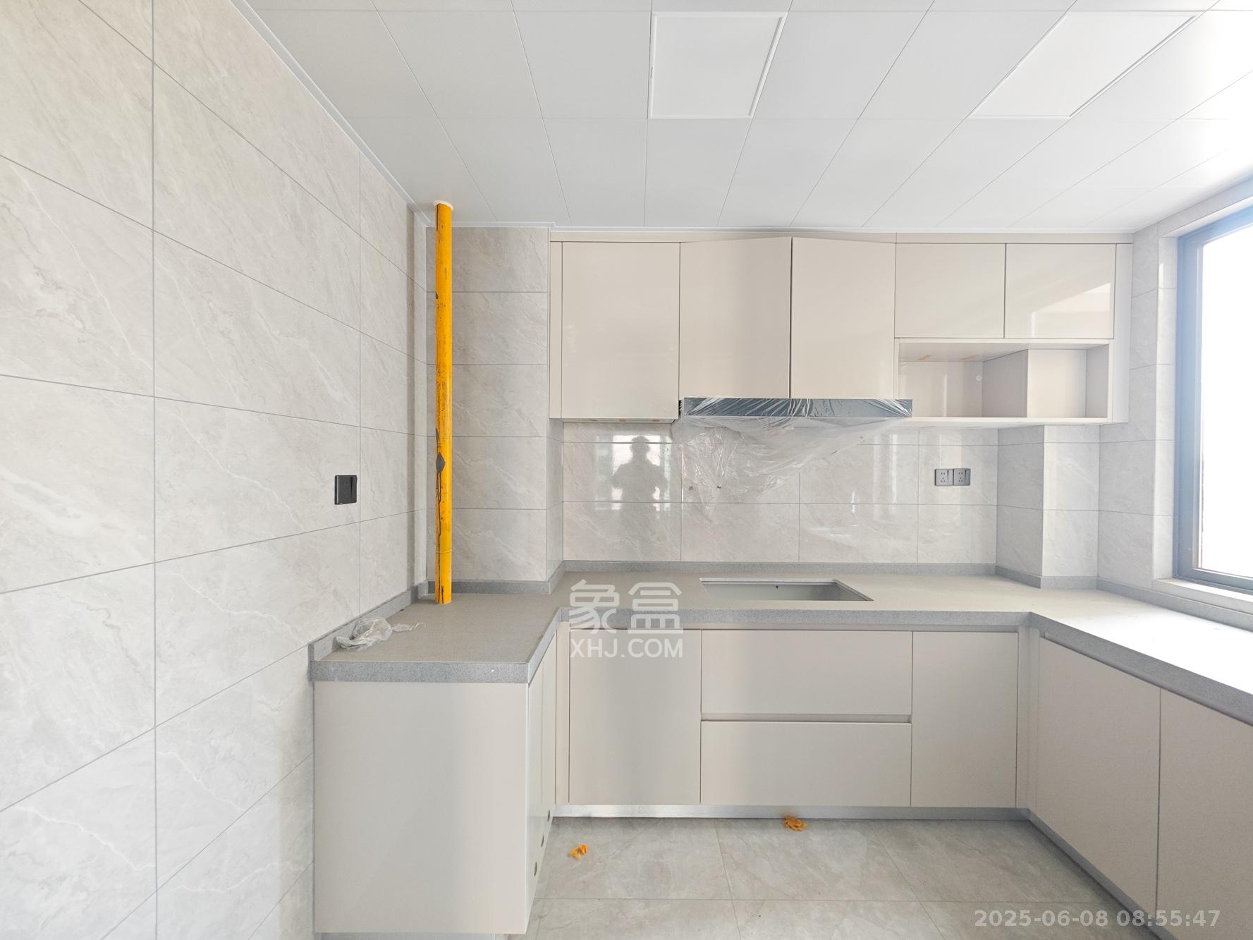 金地都会风華  4室2厅2卫    200.0万其他