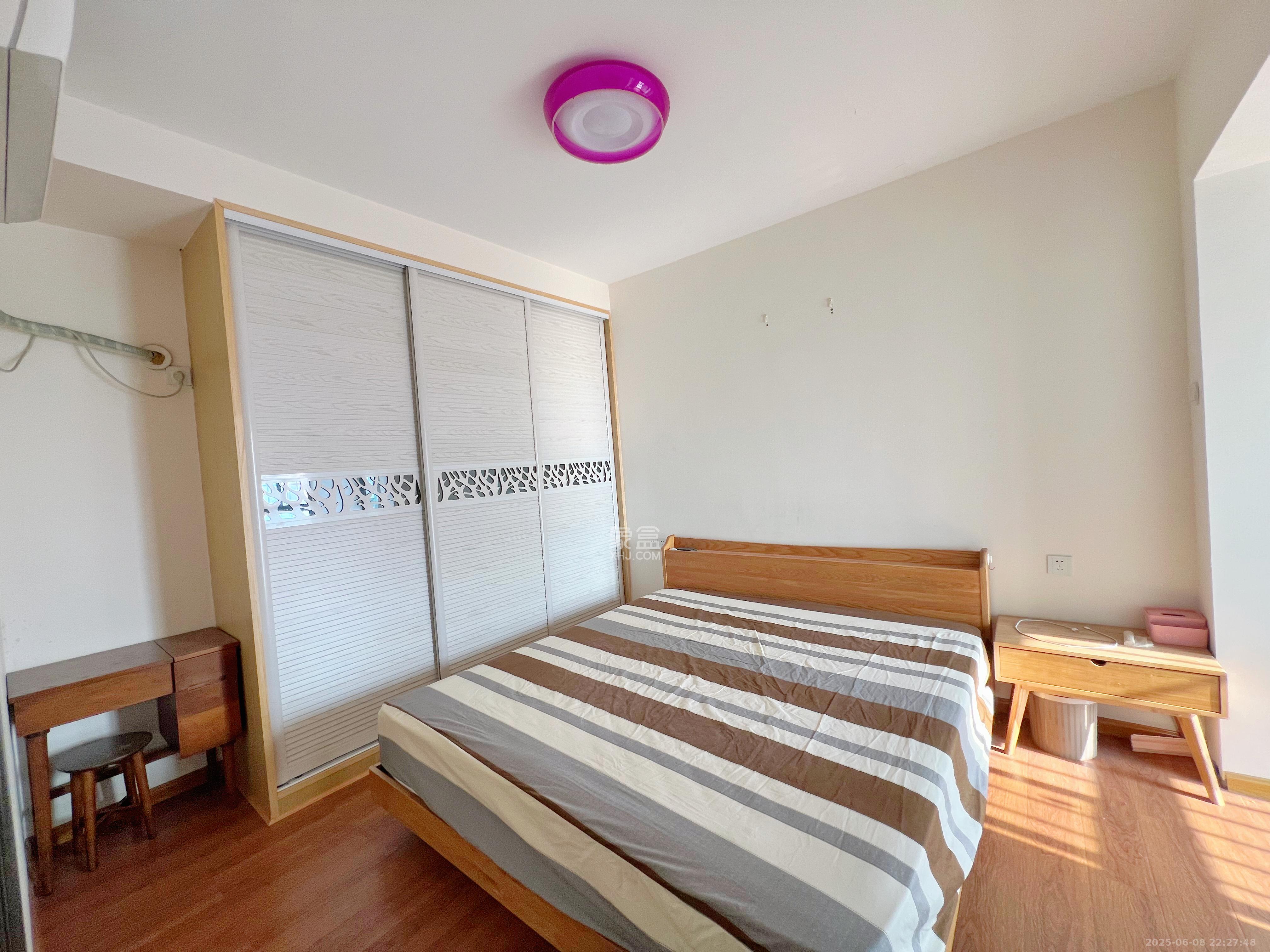 中城丽景香山园 2室2厅1卫 3000.0元/月 中城丽景香山园 2室2厅1卫 3000.0元/月室内图