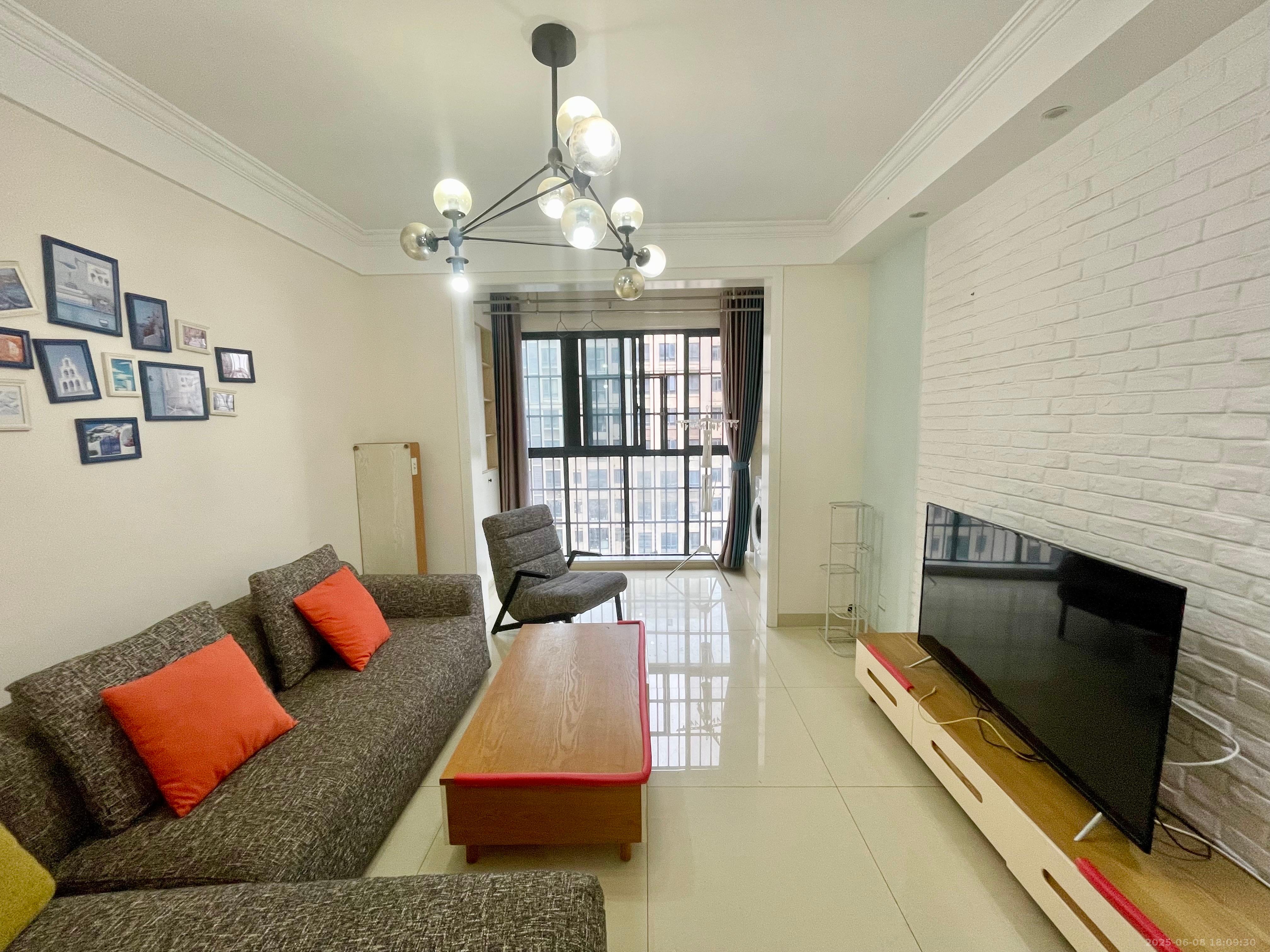 山水印象 2室2厅1卫 1600.0元/月 山水印象 2室2厅1卫 1600.0元/月室内图