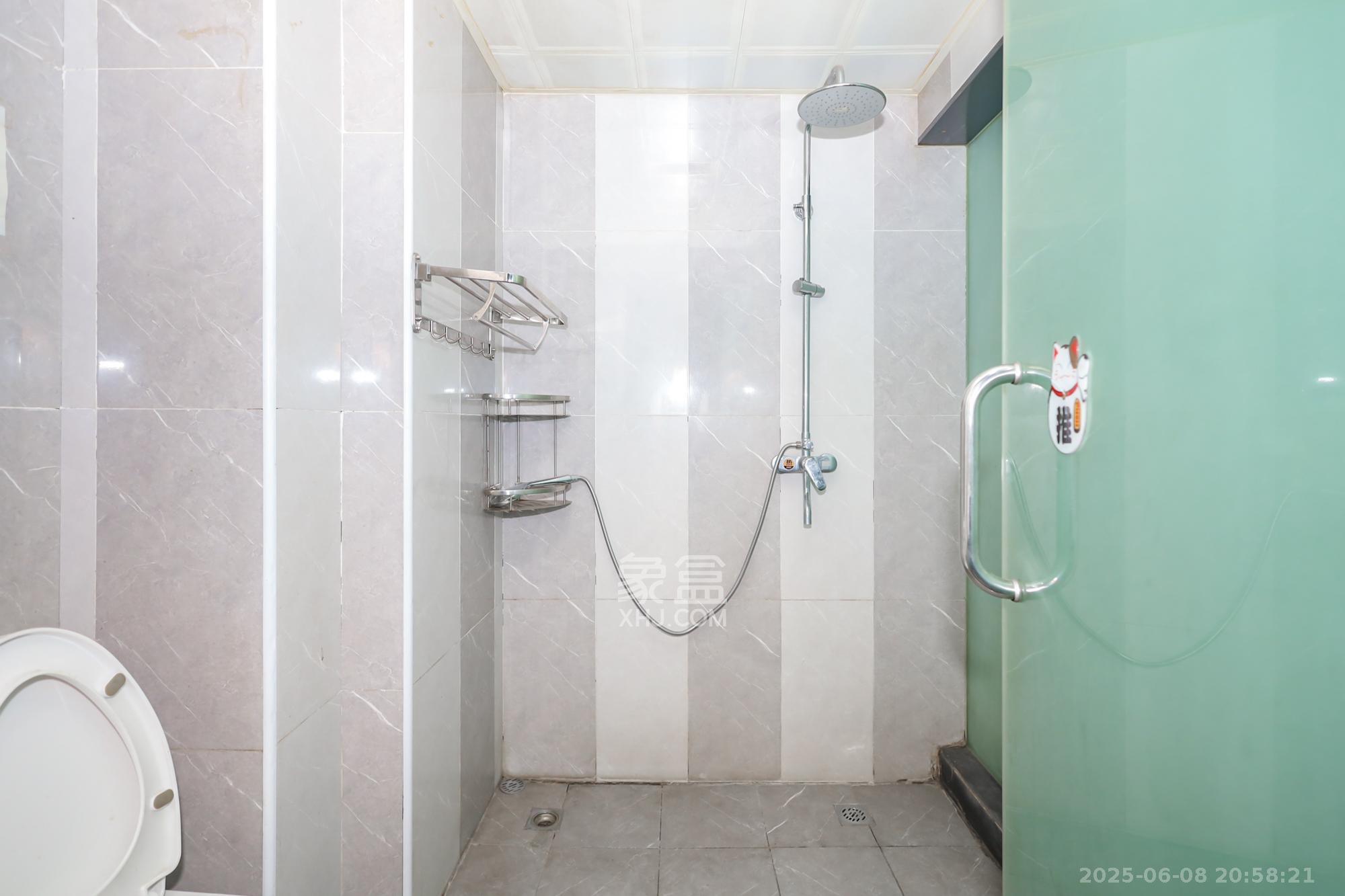 郡原广场  1室1厅1卫    28.0万 郡原广场  1室1厅1卫    28.0万其他