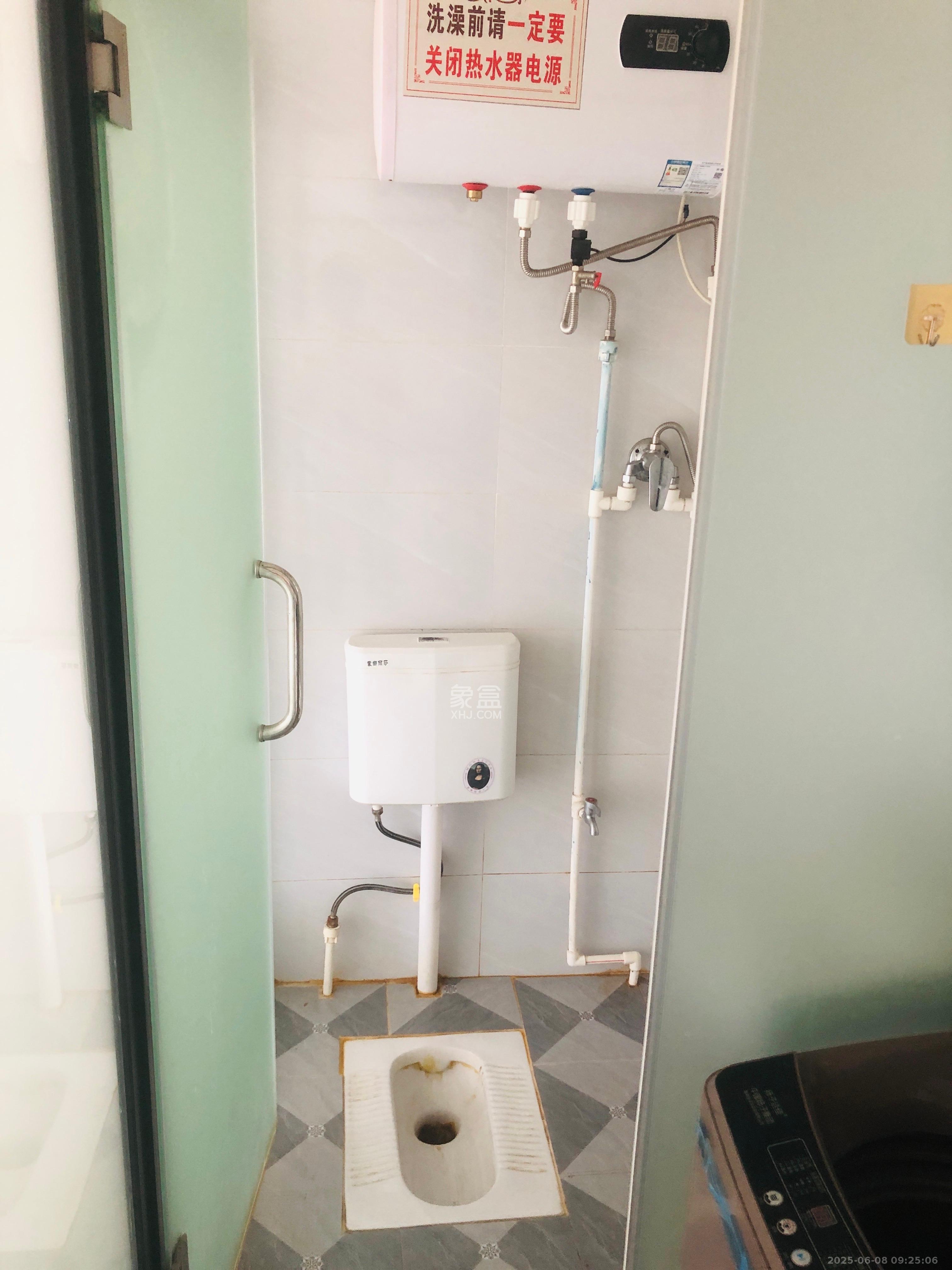 高升小区 1室1厅1卫 1280.0元/月 高升小区 1室1厅1卫 1280.0元/月室内图