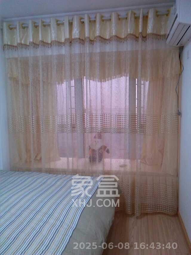 新长海广场  3室2厅1卫   1900.00元/月室内图