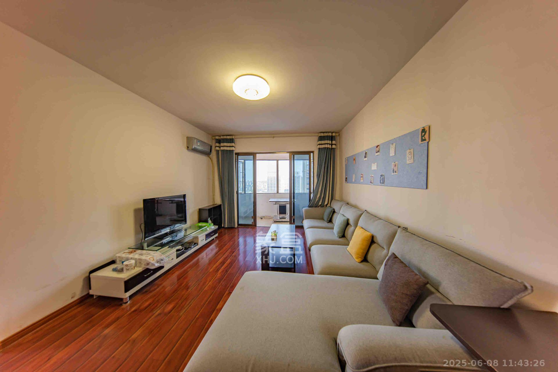 江山帝景哈佛  2室2厅1卫    1800.0元/月 江山帝景哈佛  2室2厅1卫    1800.0元/月室内图