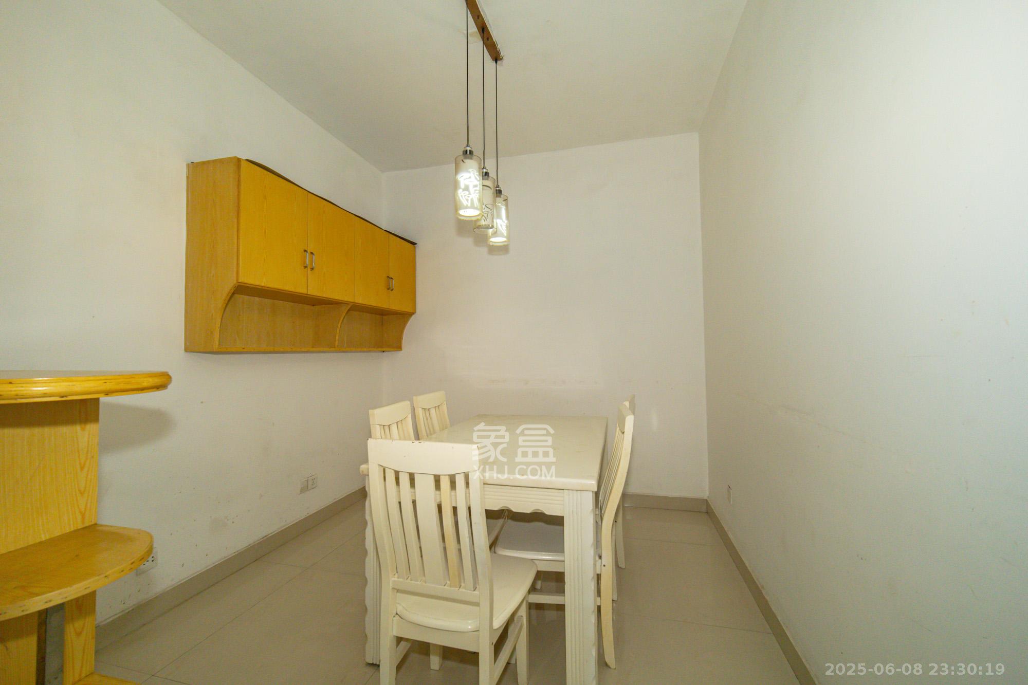 楚天世纪城东苑  3室2厅1卫    49.8万 楚天世纪城东苑  3室2厅1卫    49.8万其他