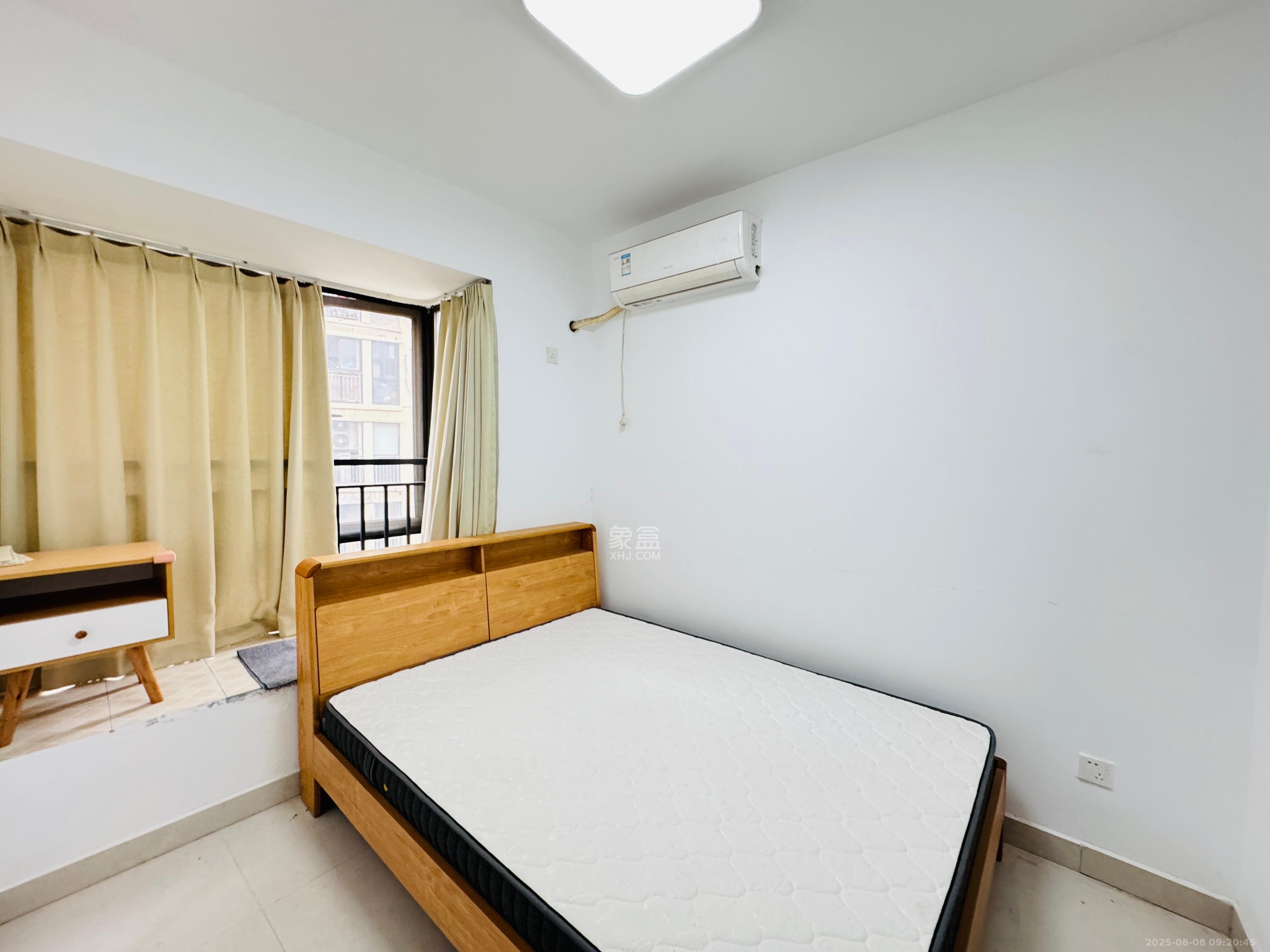 钱隆樽品(一、二、三期)  2室2厅1卫    2200.0元/月 钱隆樽品(一、二、三期)  2室2厅1卫    2200.0元/月室内图