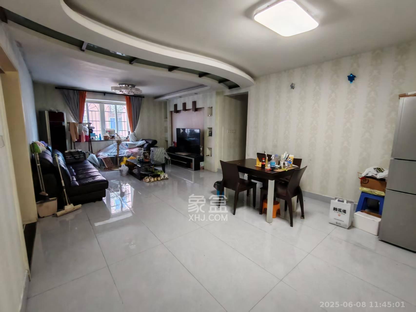 森宇佳园 3室2厅1卫 2500.0元/月 森宇佳园 3室2厅1卫 2500.0元/月室内图