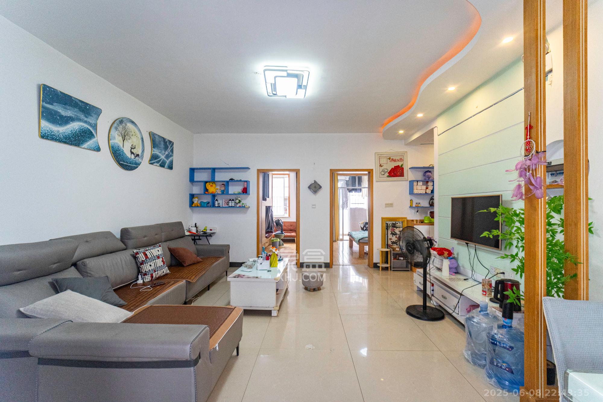 湘绣城  2室1厅1卫    38.0万 湘绣城  2室1厅1卫    38.0万客厅