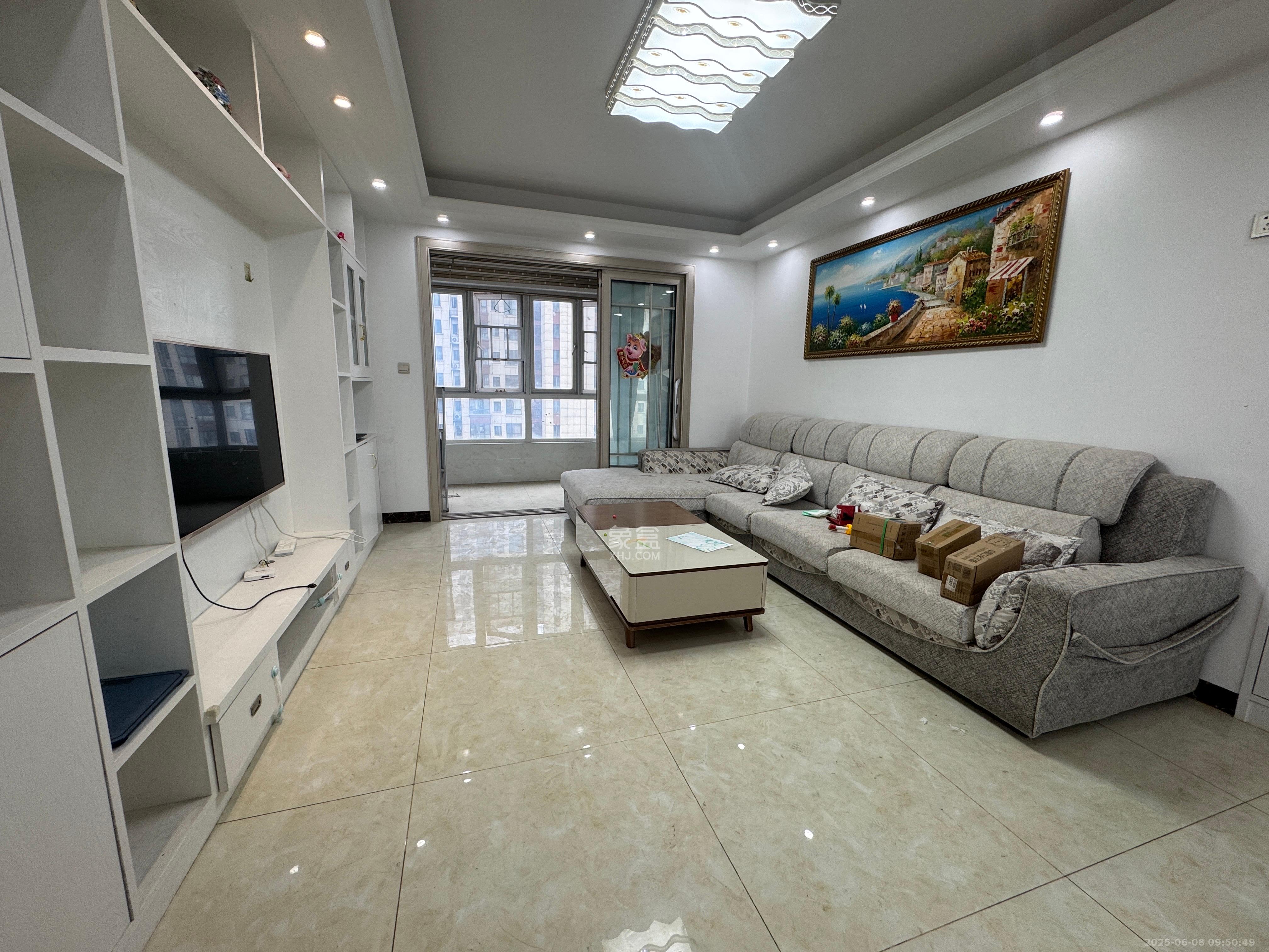 山语城三期  3室2厅2卫    2300.0元/月 山语城三期  3室2厅2卫    2300.0元/月室内图