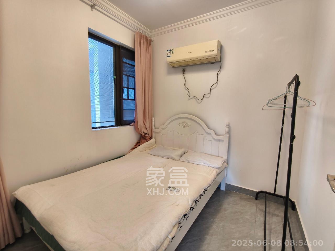 保利大都汇四期  3室2厅2卫   3400.00元/月室内图