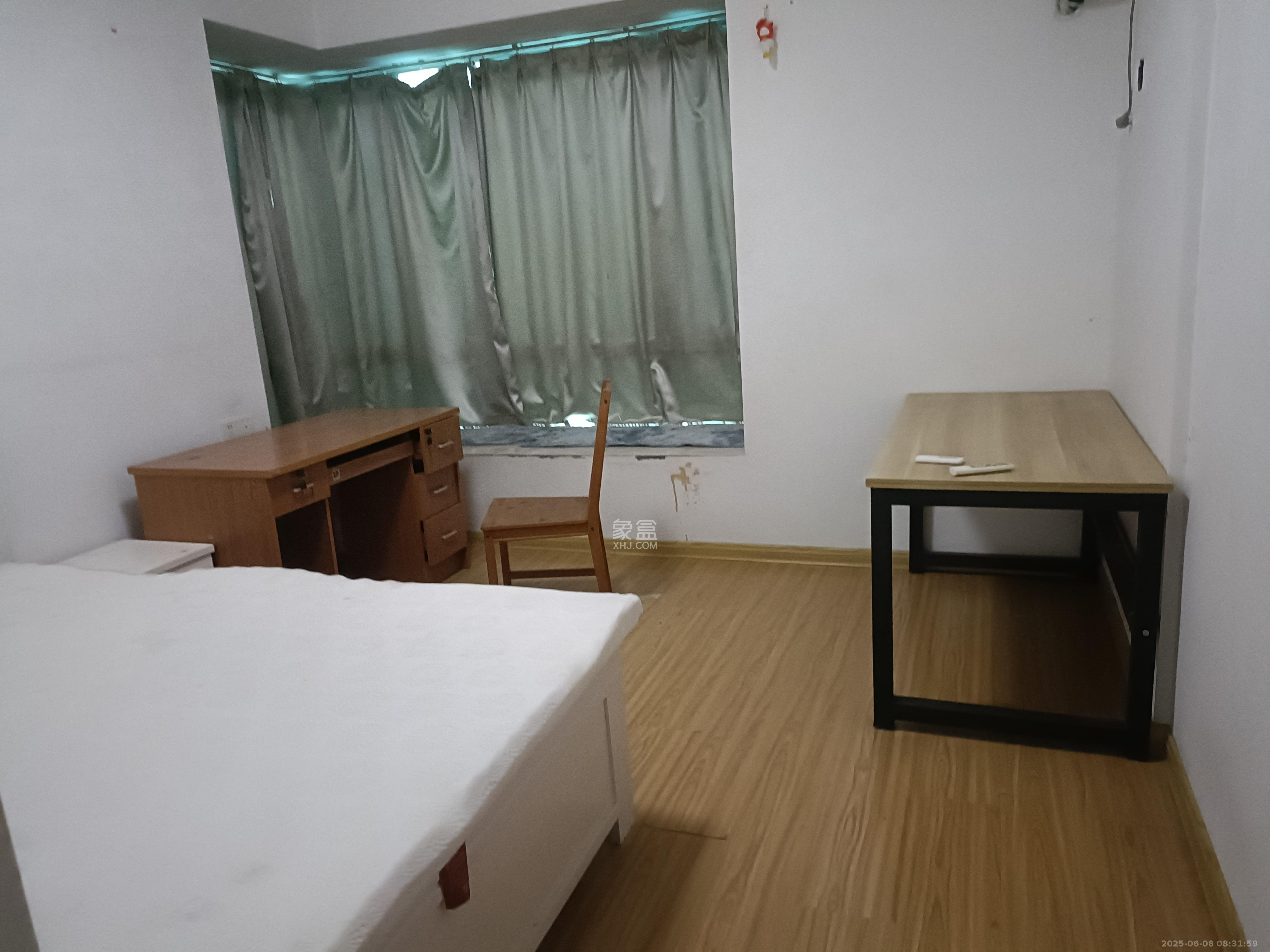 新城新世界一二三期  1室2厅1卫    2250.0元/月 新城新世界一二三期  1室2厅1卫    2250.0元/月室内图