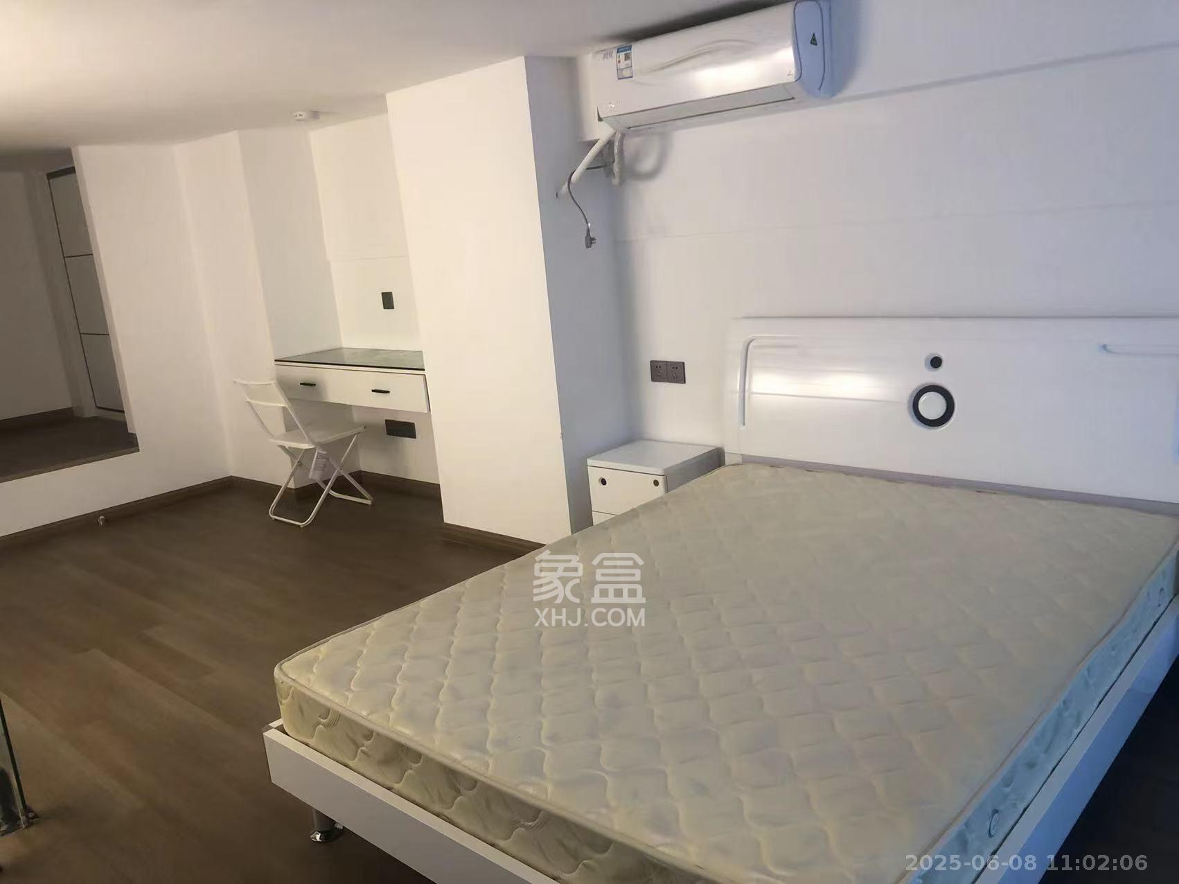 龙湖新壹城  1室1厅1卫   2300.00元/月室内图