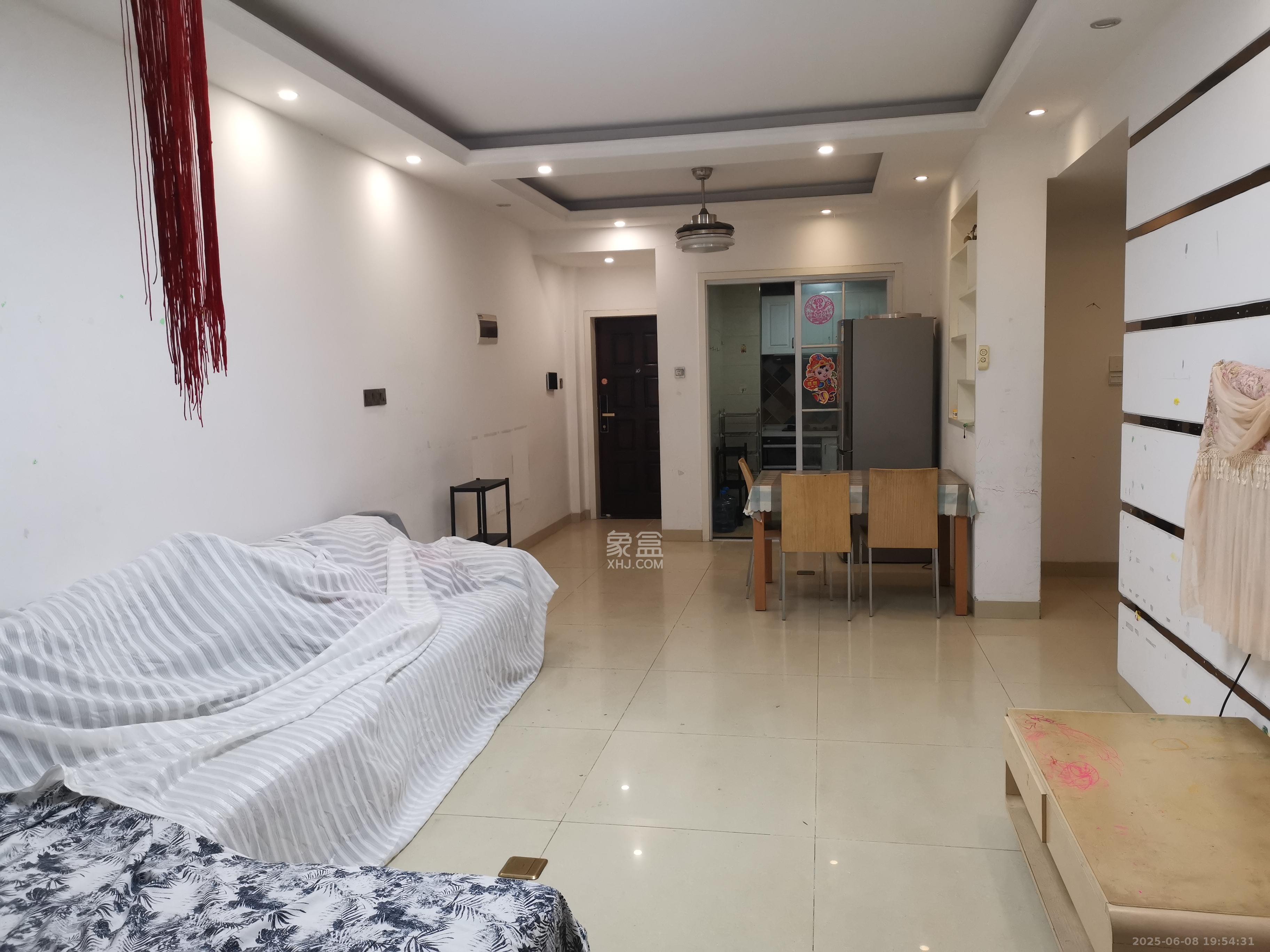 湘府十城(汇财御景湾新寓,汇财国际) 1室2厅1卫 2400.0元/月 湘府十城(汇财御景湾新寓,汇财国际) 1室2厅1卫 2400.0元/月室内图