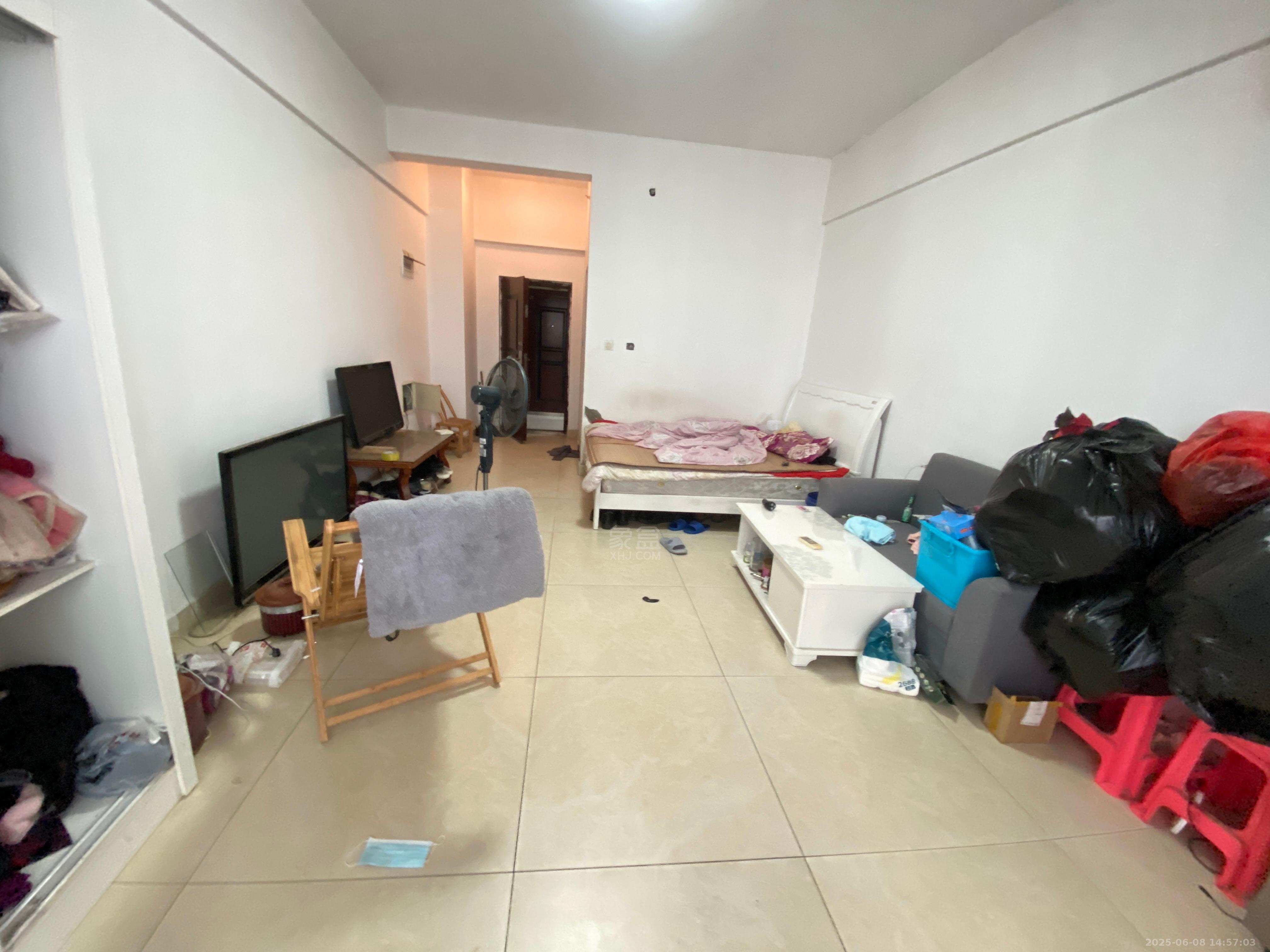 中泰财富湘江 1室1厅1卫 1100.0元/月 中泰财富湘江 1室1厅1卫 1100.0元/月室内图