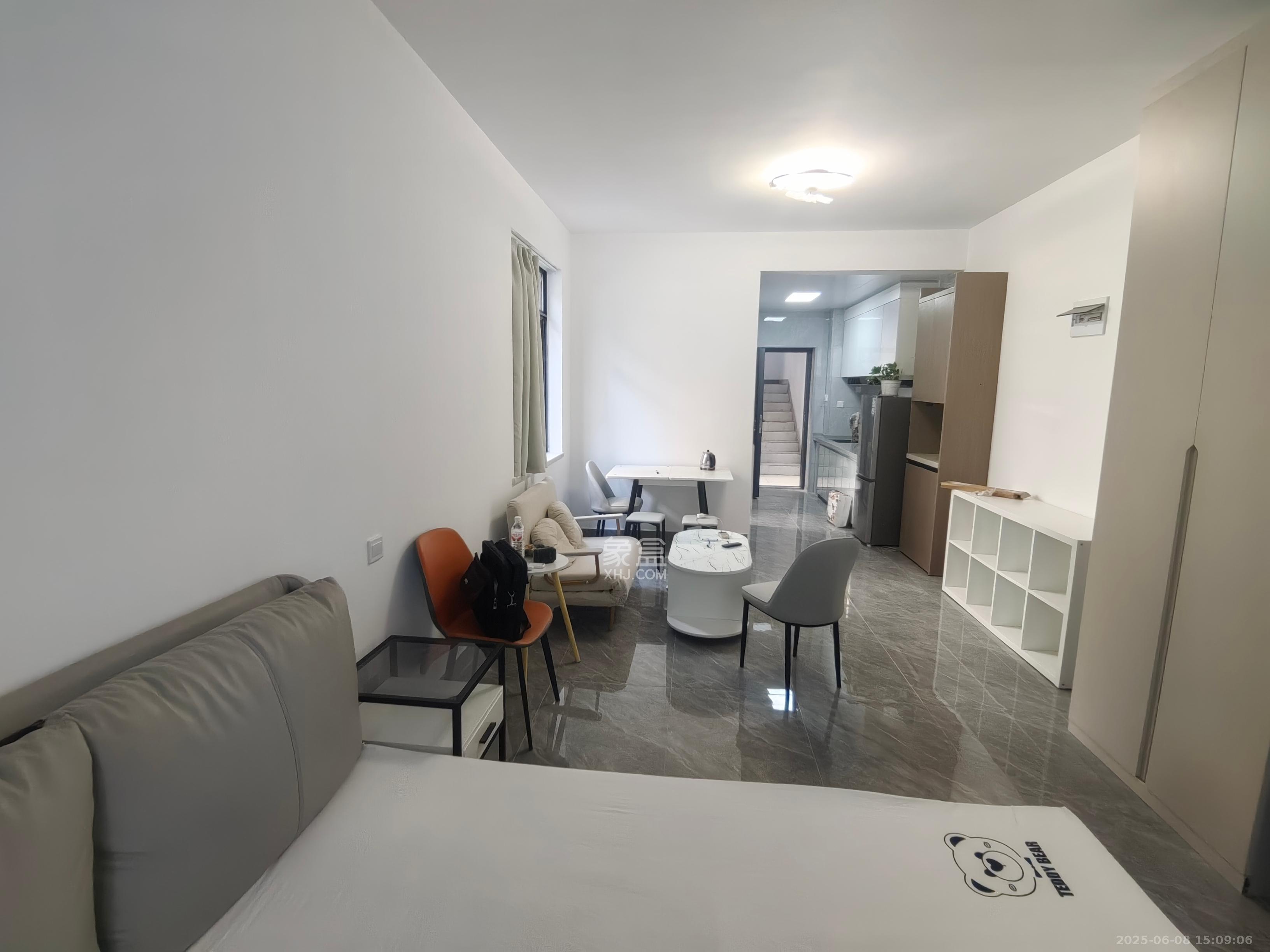 犁头前街36号  1室0厅0卫    2500.0元/月 犁头前街36号  1室0厅0卫    2500.0元/月室内图