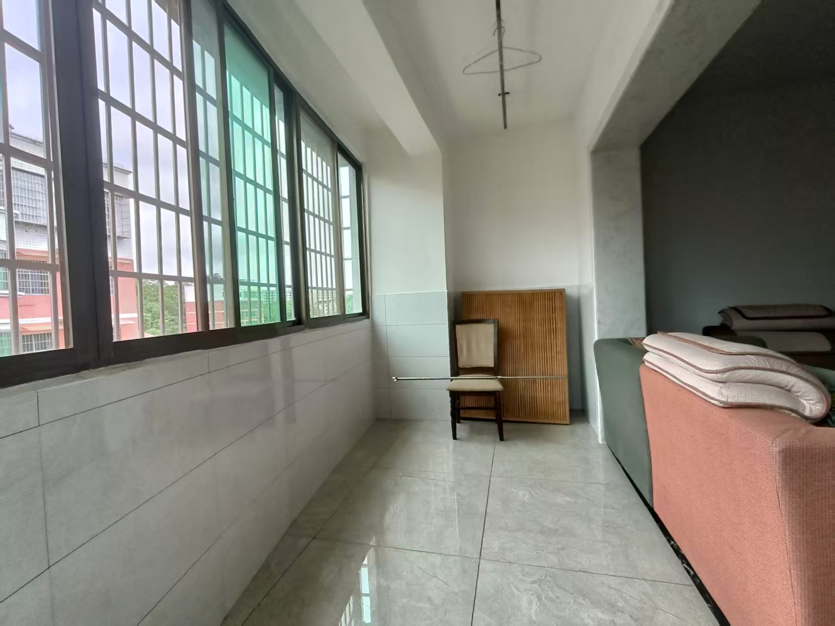 双江安置小区 3室2厅2卫 1300.0元/月 双江安置小区 3室2厅2卫 1300.0元/月室内图