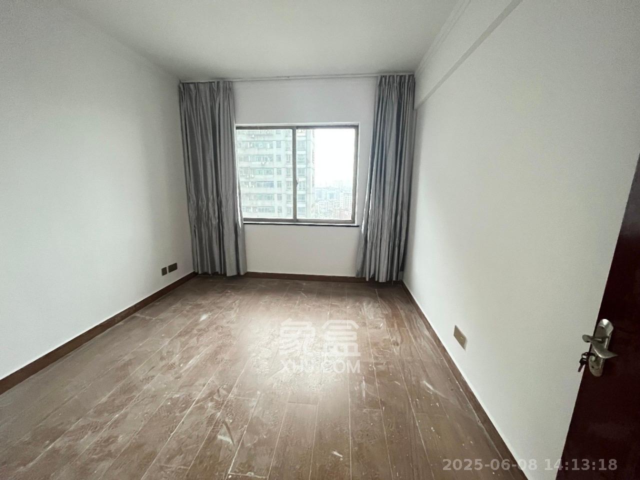 香颂国际 3室2厅2卫 3000.0元/月 香颂国际 3室2厅2卫 3000.0元/月室内图