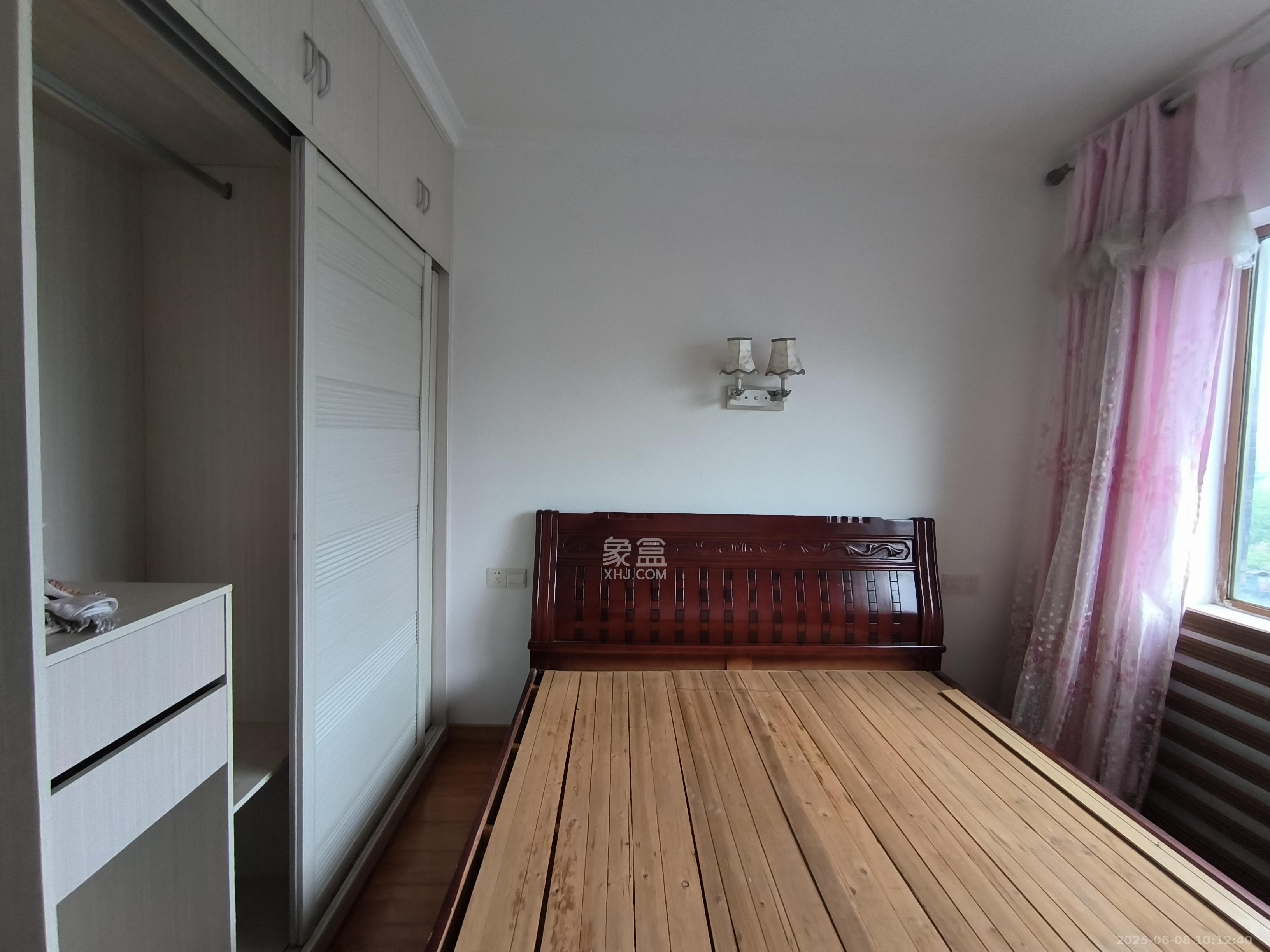 锑都家园  4室2厅2卫    2000.0元/月 锑都家园  4室2厅2卫    2000.0元/月室内图