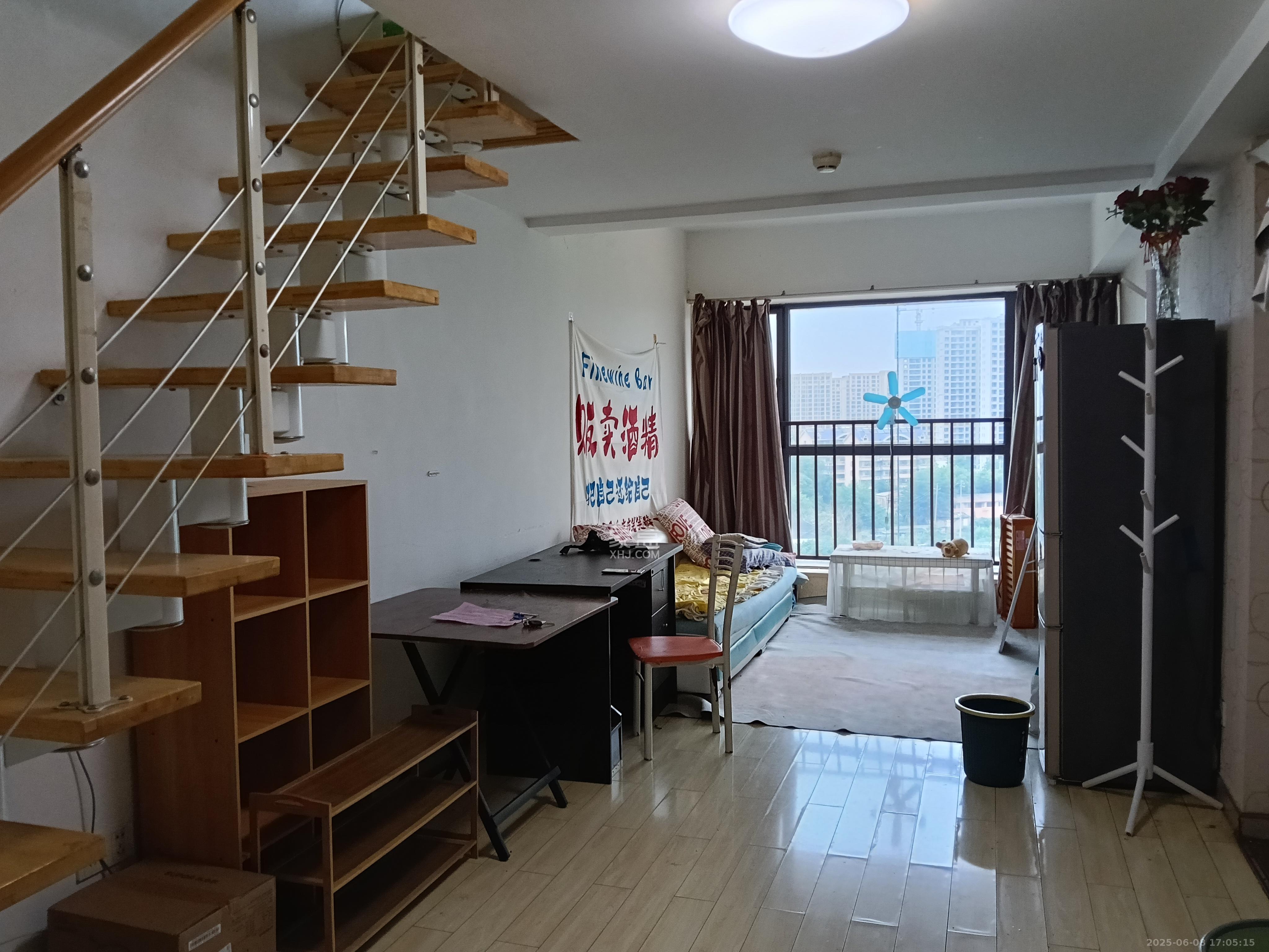 中信文化广场(中信新城二期)  2室1厅2卫    1600.0元/月 中信文化广场(中信新城二期)  2室1厅2卫    1600.0元/月室内图