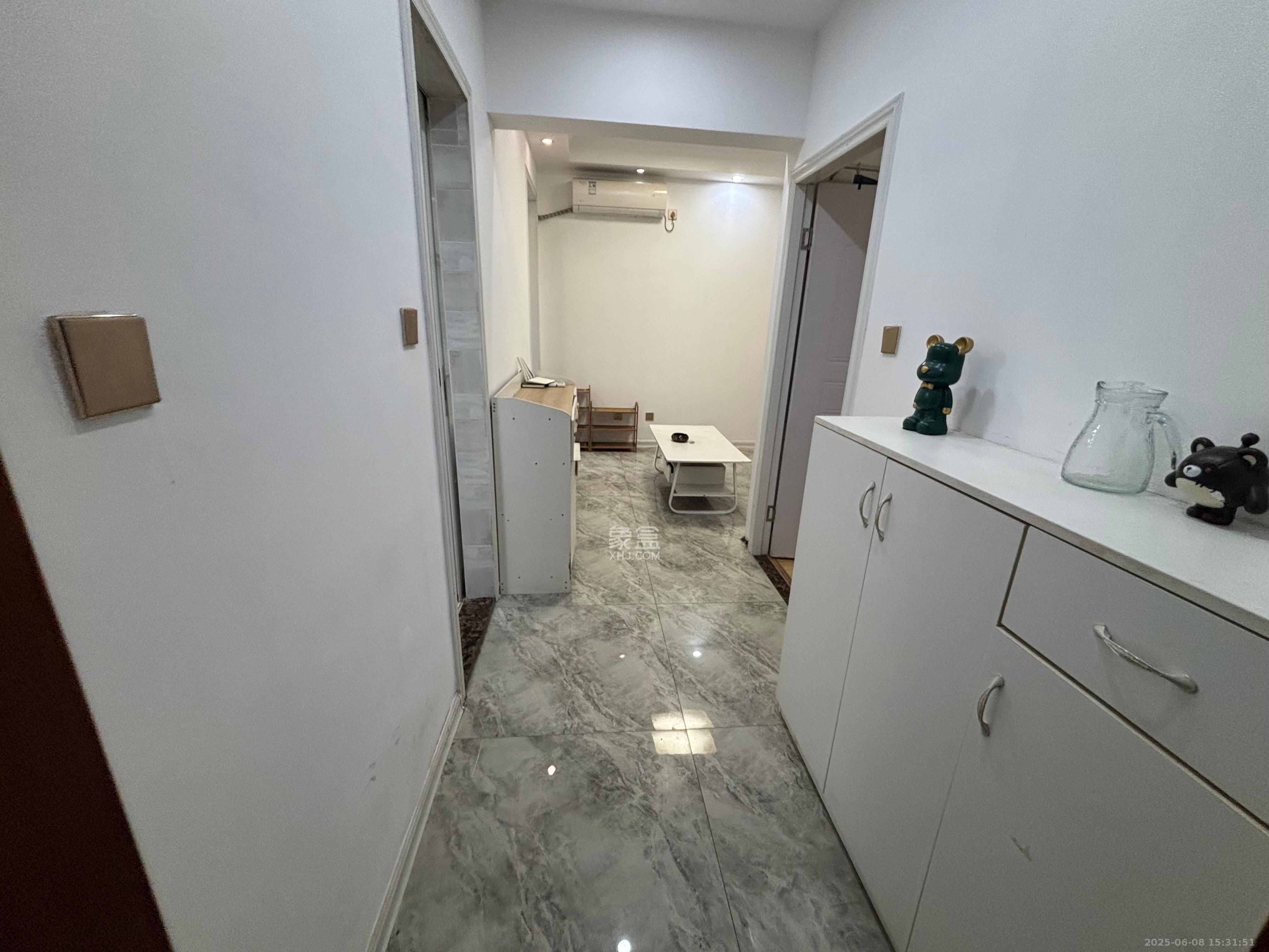 明城公寓  2室1厅1卫   1400.00元/月室内图