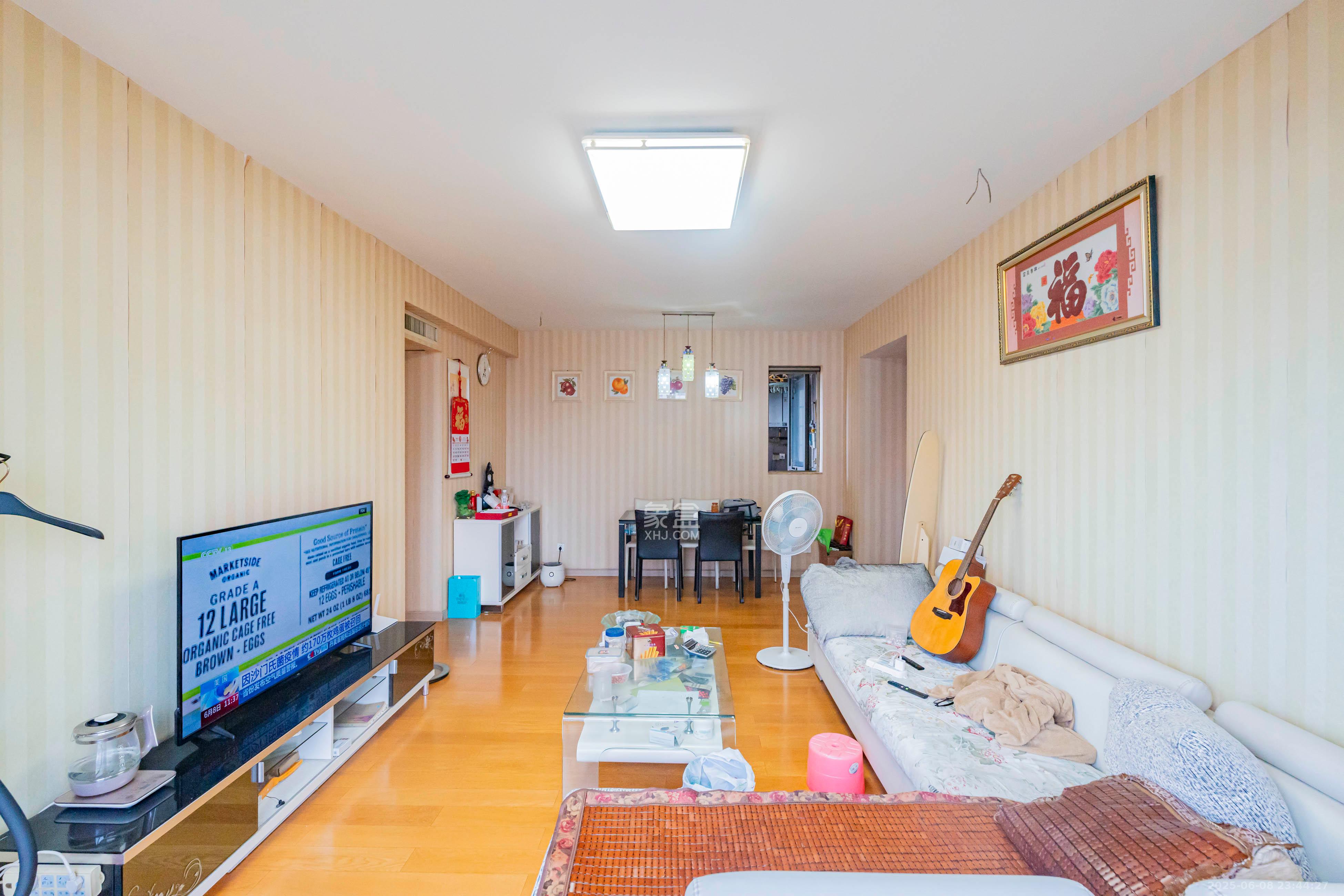 盛世美居荷园 3室1厅2卫 106.0万 盛世美居荷园 3室1厅2卫 106.0万客厅