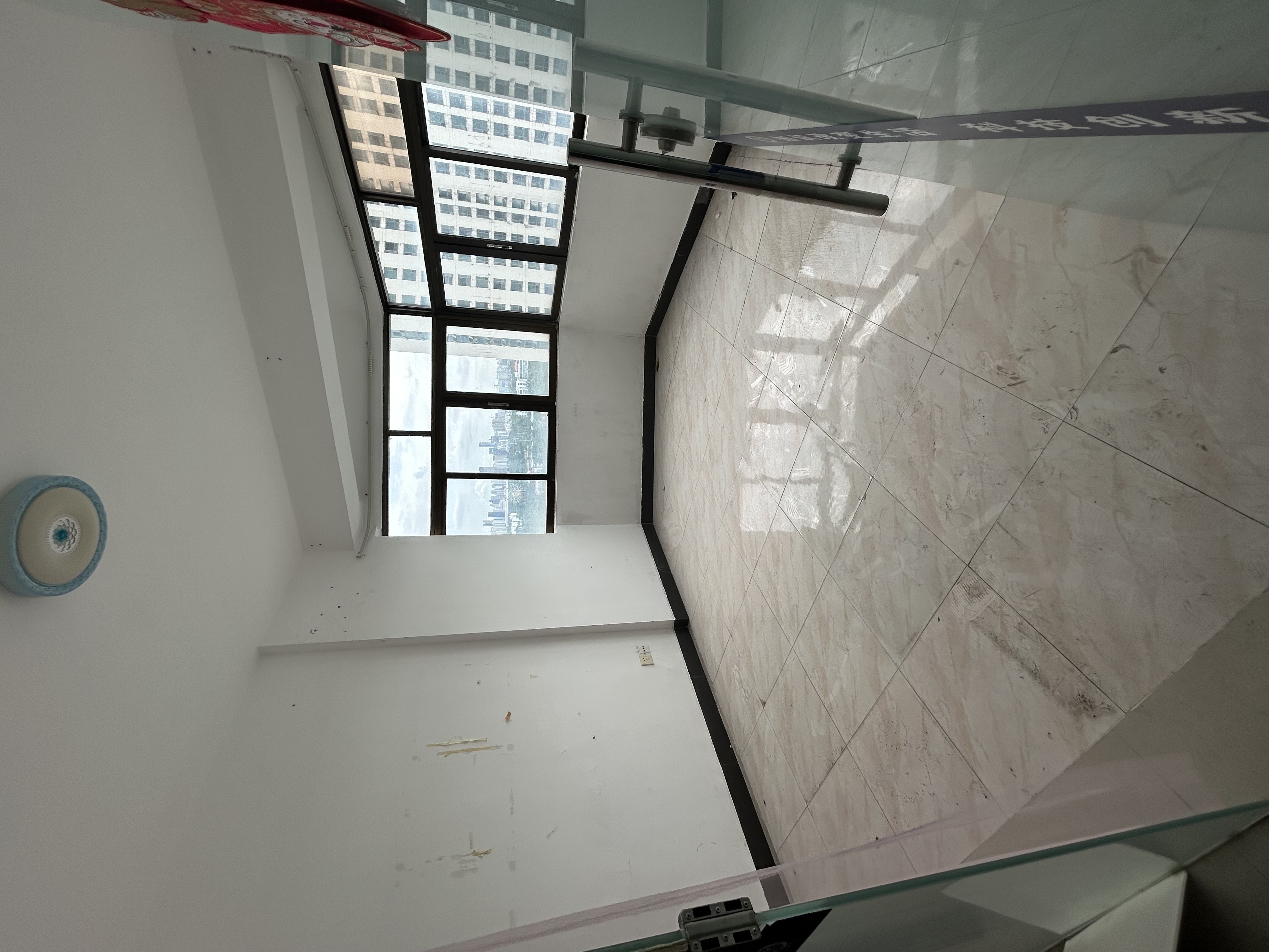 花园大厦 1室1厅2卫 5000.0元/月 花园大厦 1室1厅2卫 5000.0元/月室内图