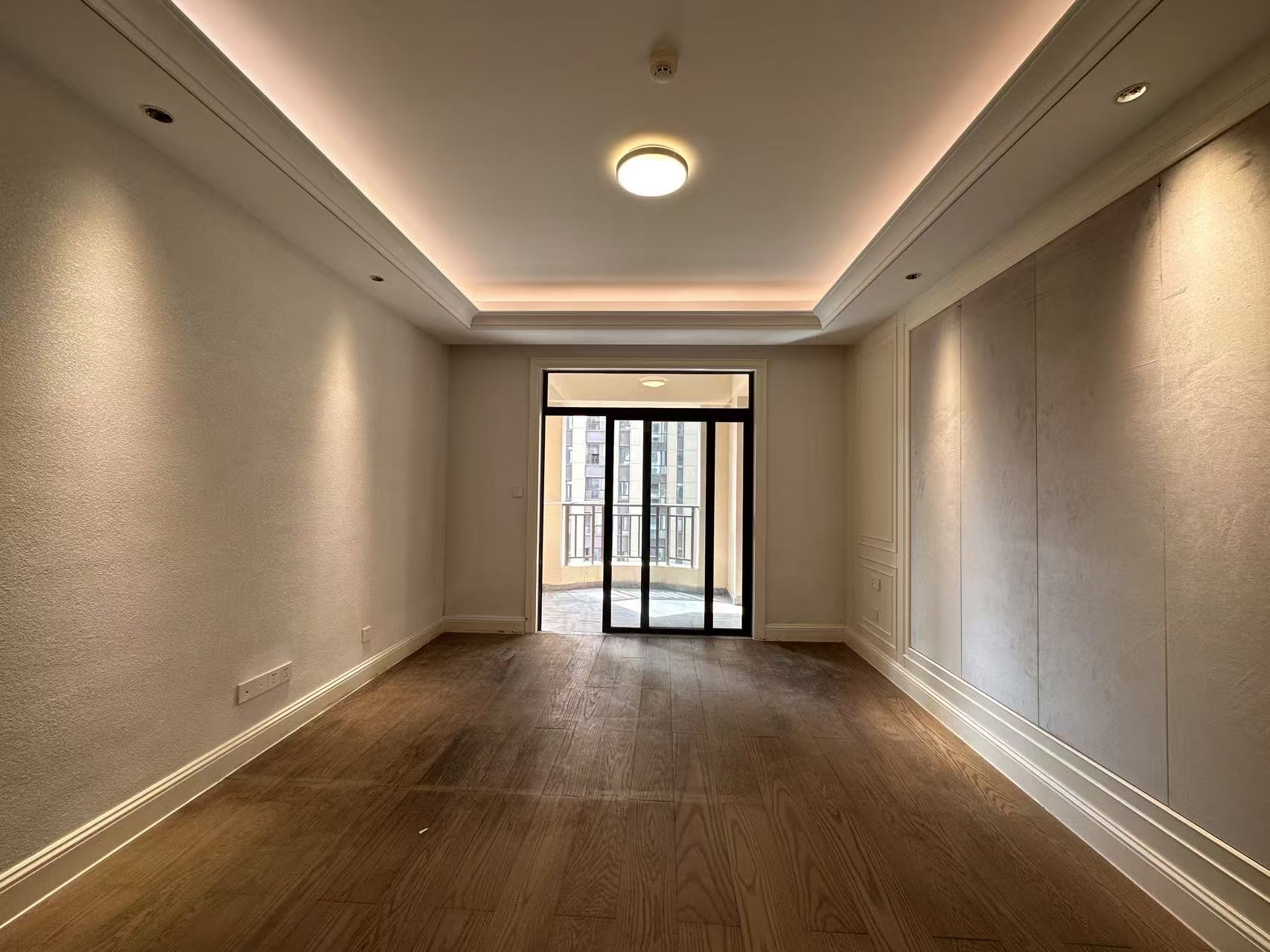 海航豪庭北苑 5室2厅3卫 8000.0元/月 海航豪庭北苑 5室2厅3卫 8000.0元/月室内图