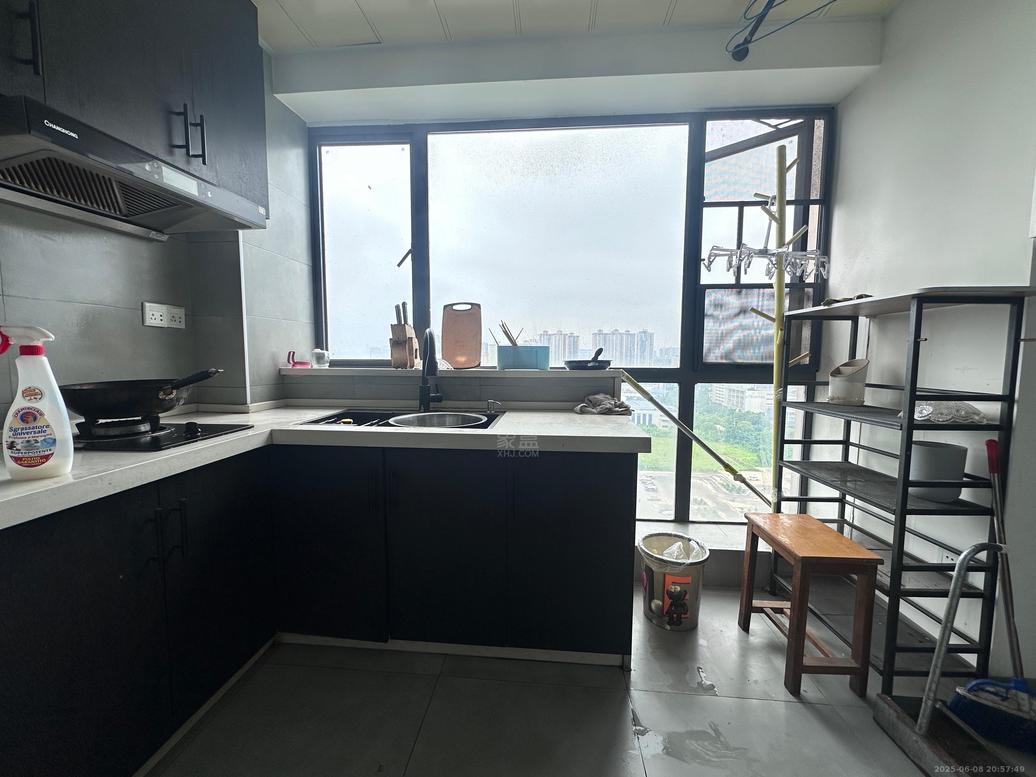 山水洲城华晨第一城 1室1厅1卫 1500.0元/月 山水洲城华晨第一城 1室1厅1卫 1500.0元/月室内图